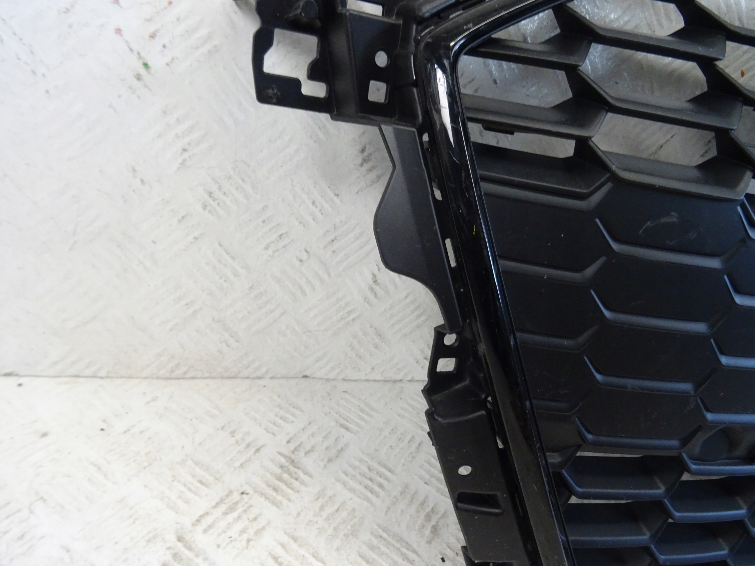 grill grille front front AUDI A3 8Y S-LINE 8Y0853651B