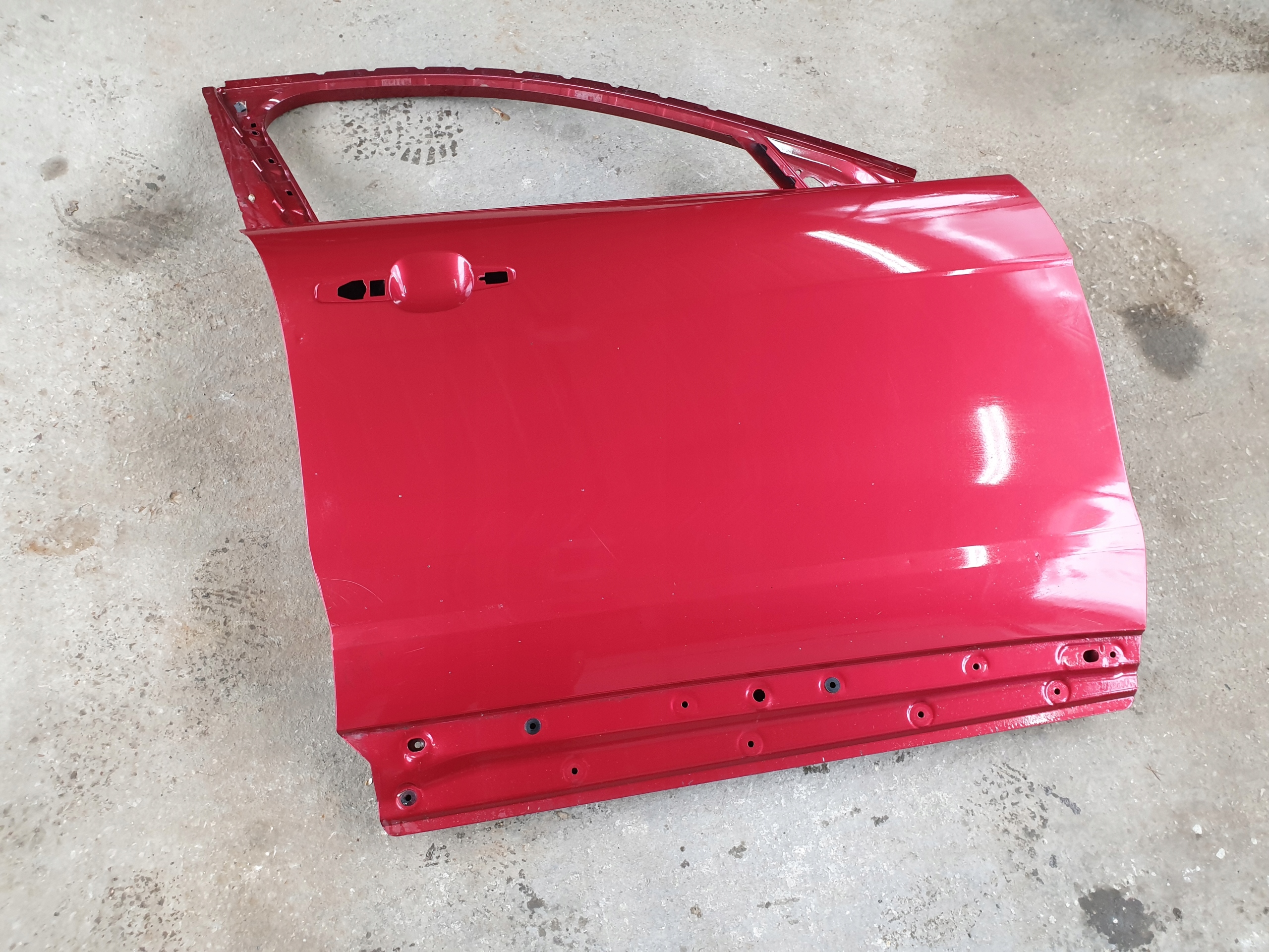 JAGUAR F-PACE DRZWI PRZEDNIE PRAWE ŁADNE