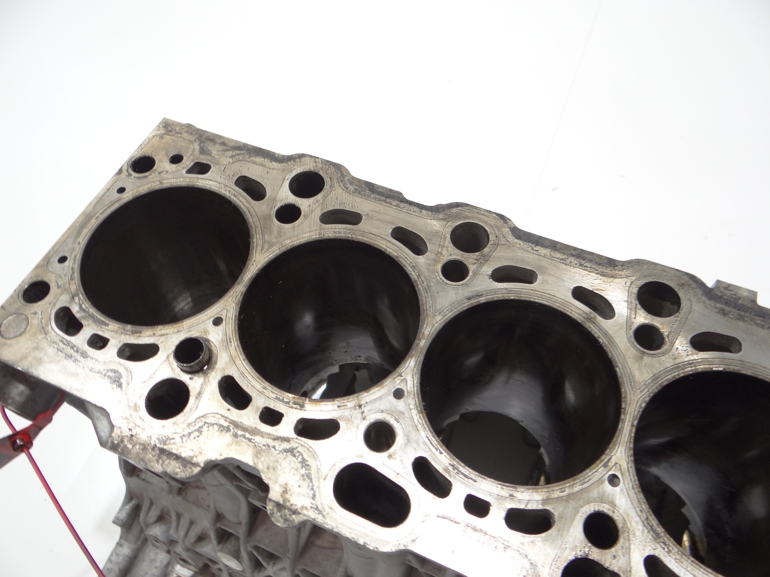 BLOK SILNIKA BMW E60 3.0 D 306D3 7792822 Producent części BMW OE