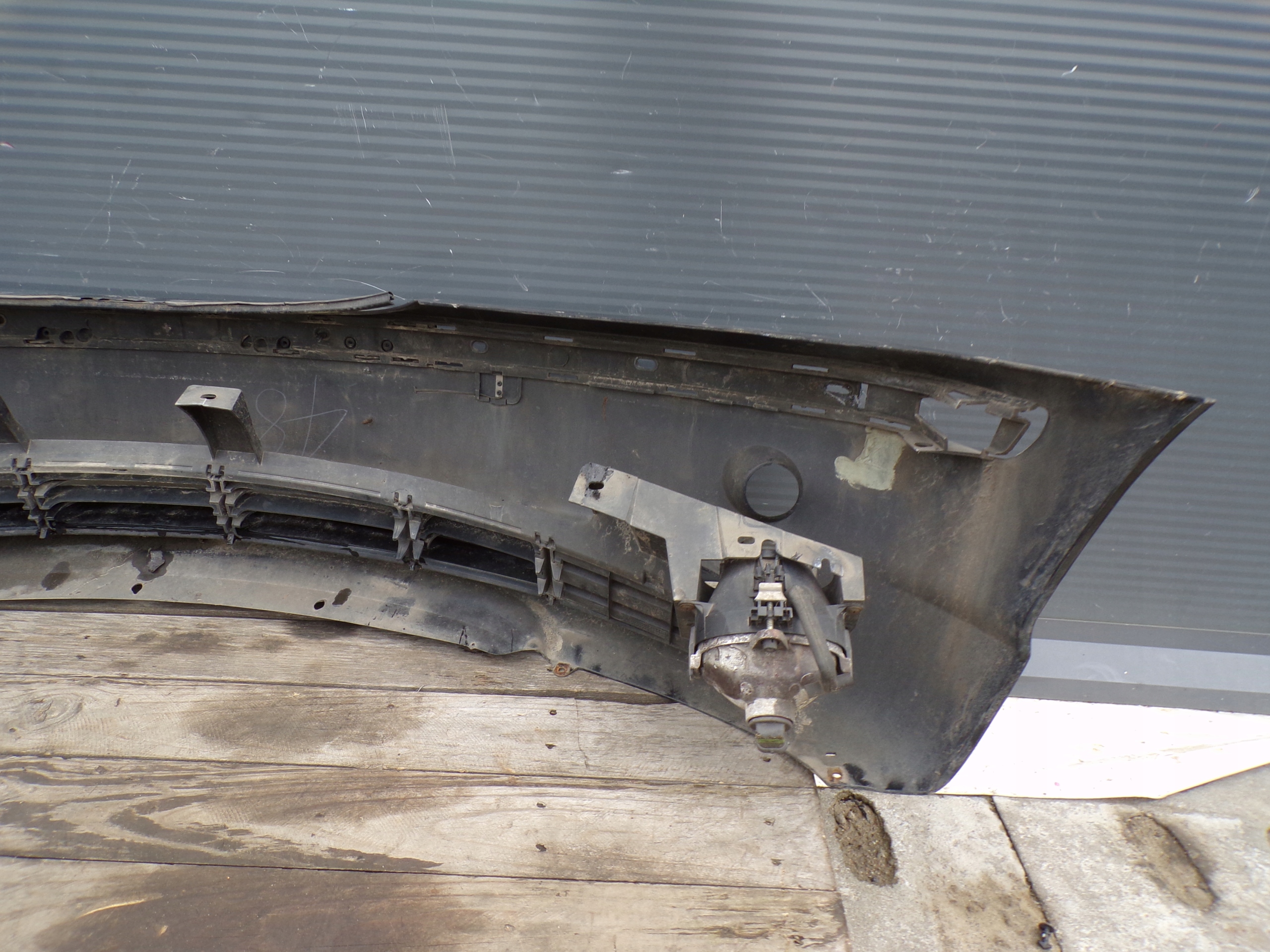 Frontstoßstange vorne BMW E46 LIFT Farbe SCHWARZ 2