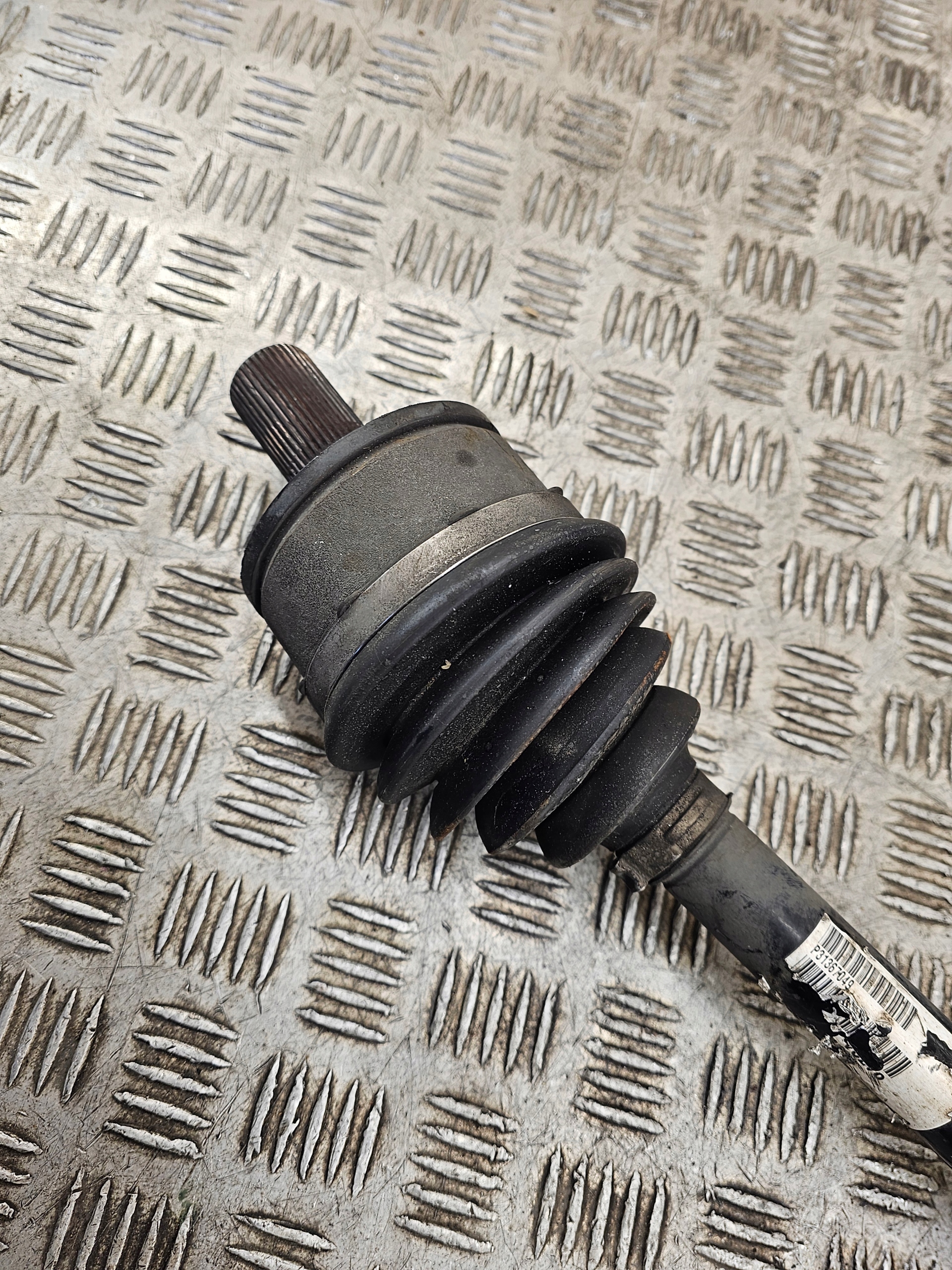 VOLVO S90 V90 AWD 4X4 semi-axis right long 31367049