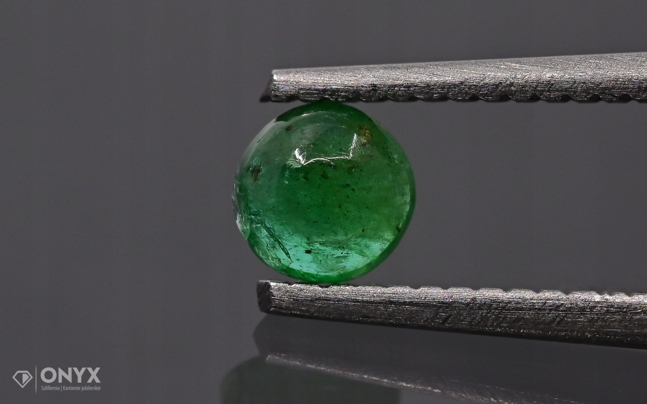 Smaragd kabošon kulatý fi 3,5 mm