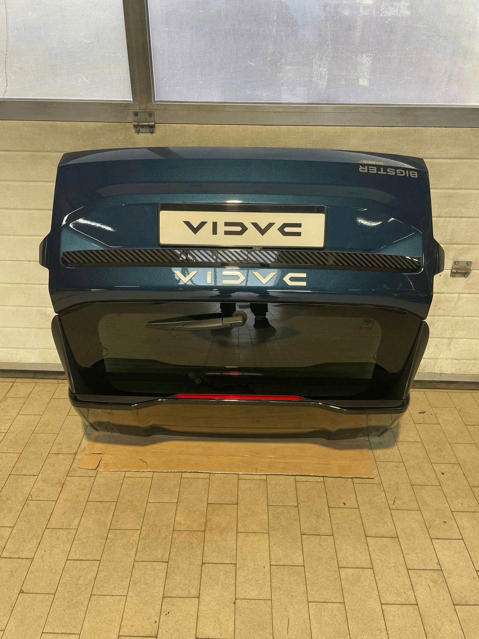 trunk door boot rear part complete Dacia Bigster TERRQ