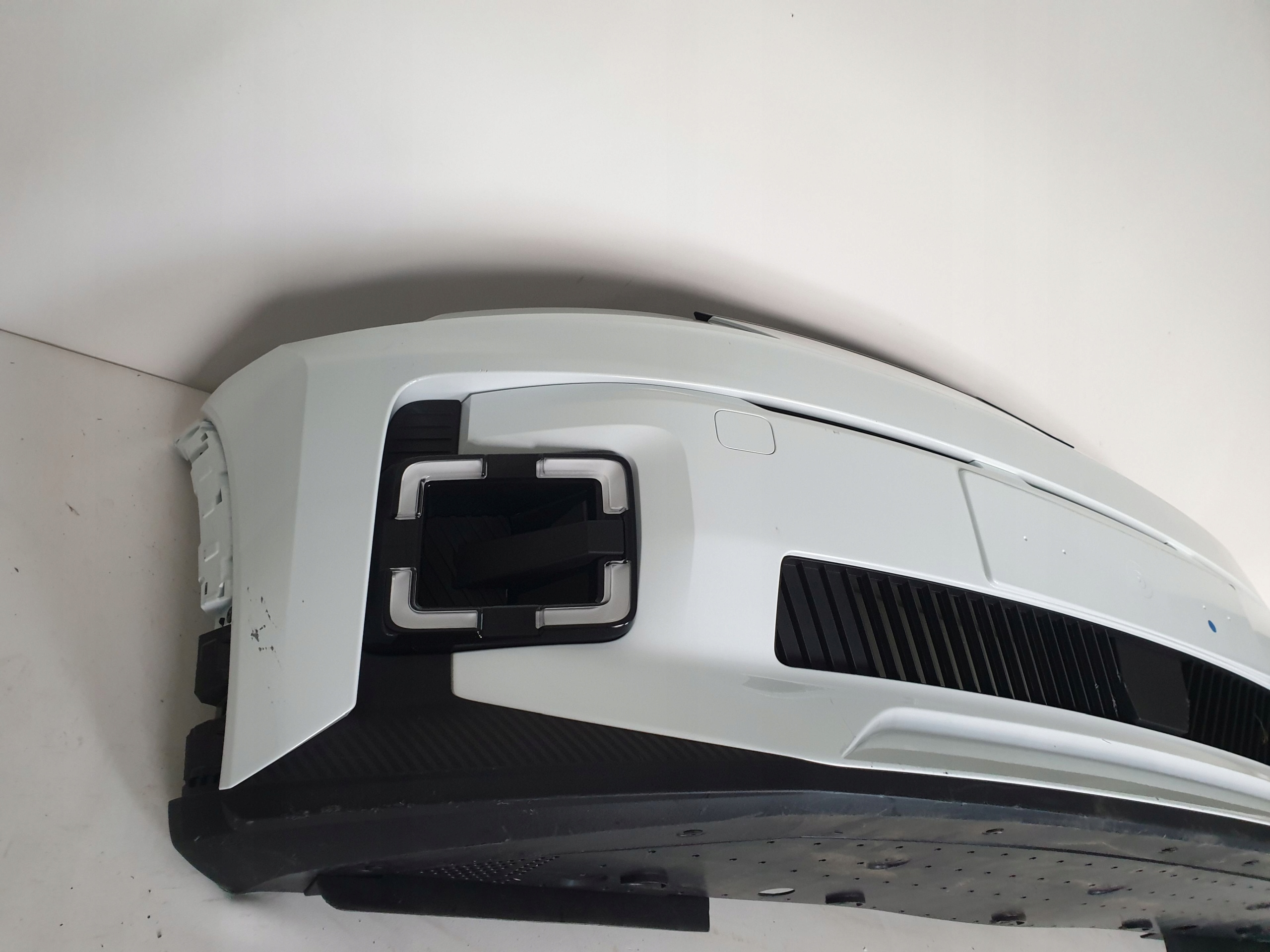 RENAULT 5 V E-TECH 24-> bumper front front RADAR LED cover 62010M626R