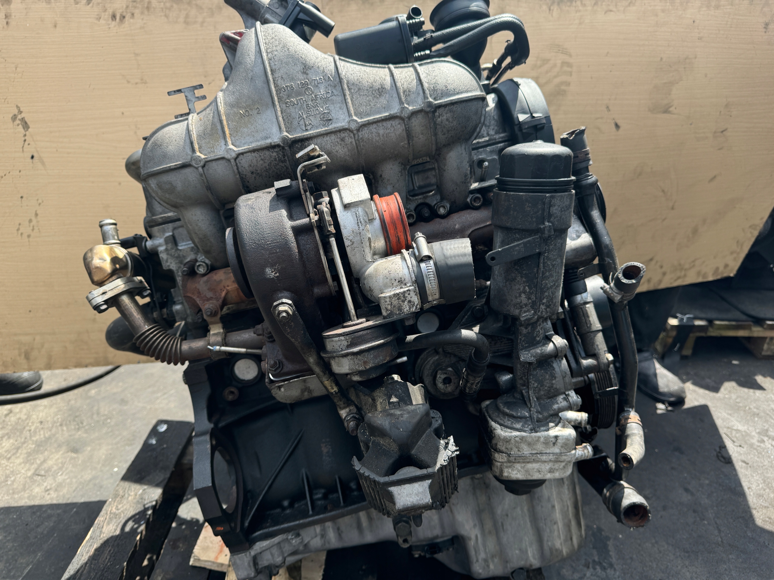 SILNIK KOMPLETNY VW CRAFTER 2.5 TDI BJK BJL SPRAWDZONY CEBB CECA