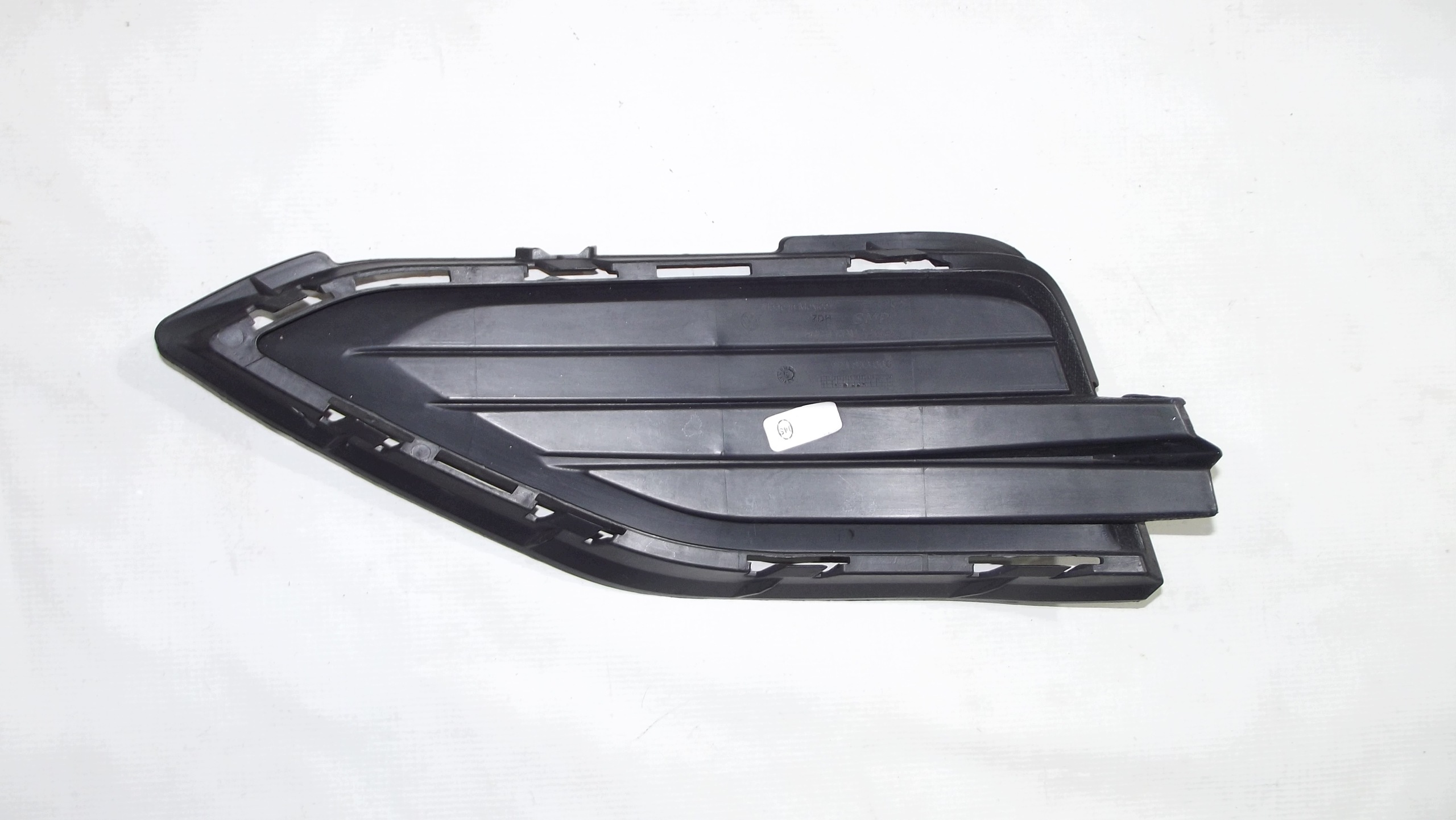 VW Jetta VII grid of a bumper right front 17A853666