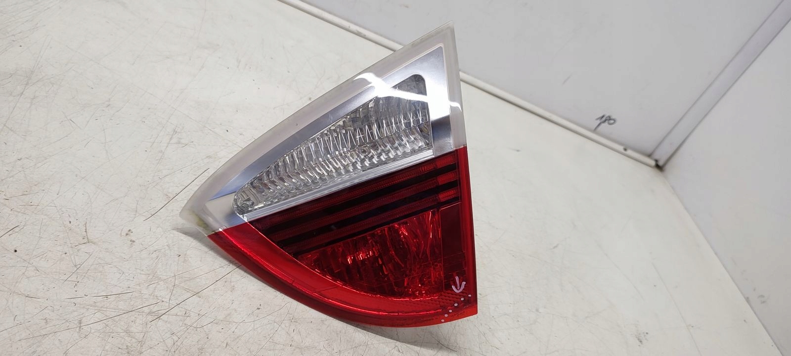 light rear part rear right BMW E91