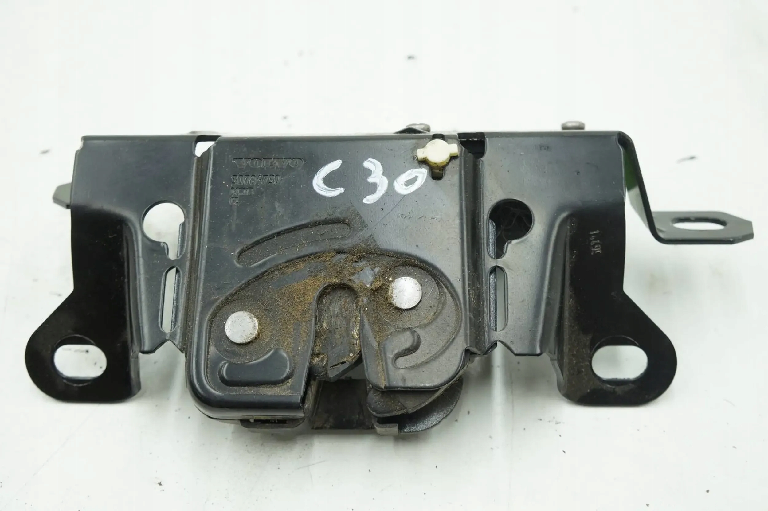 ZAMEK KLAPY BAGAŻNIKA TYŁ Volvo C30 30784739
