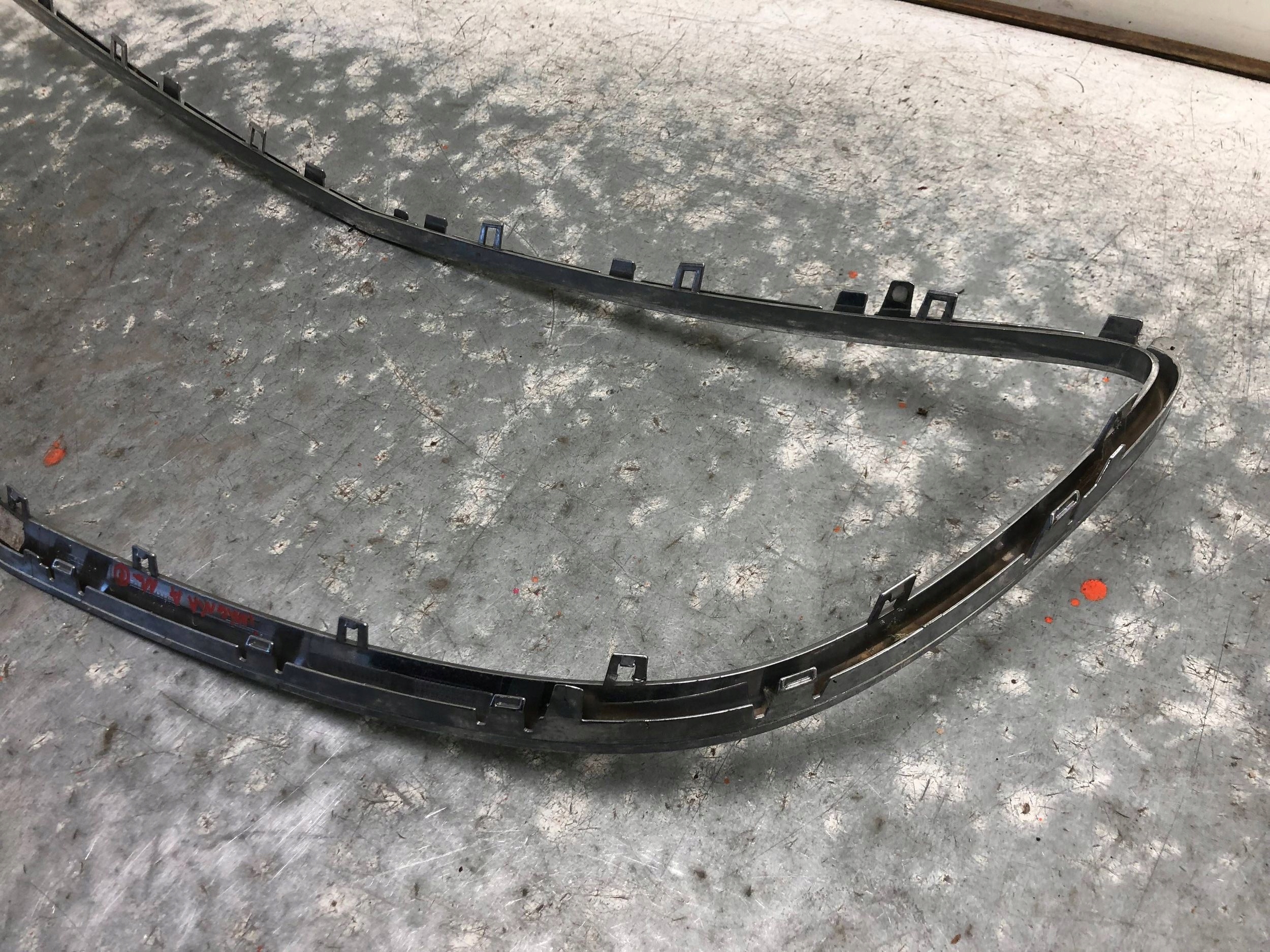frame CHROM GRILLA OPEL INSIGNIA A 13238422