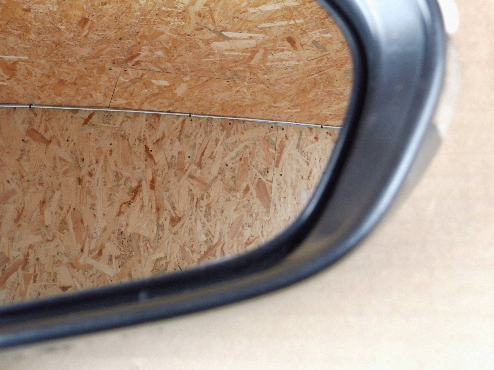 Toyota Corolla E21 mirror right 6 of cables (vertical) - 049749