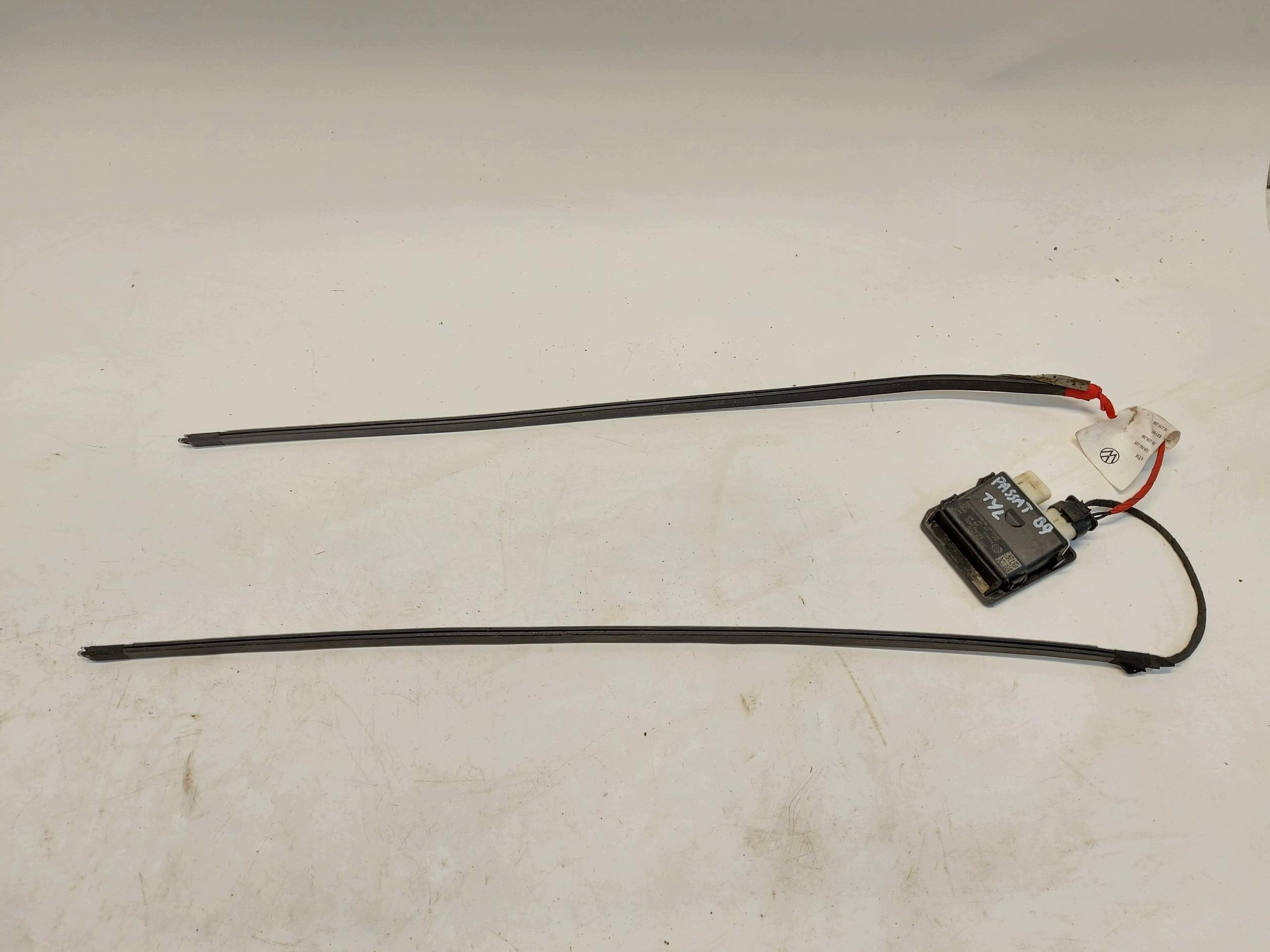 VW Passat R B9 3J0 2025r amplifier module sygnalu