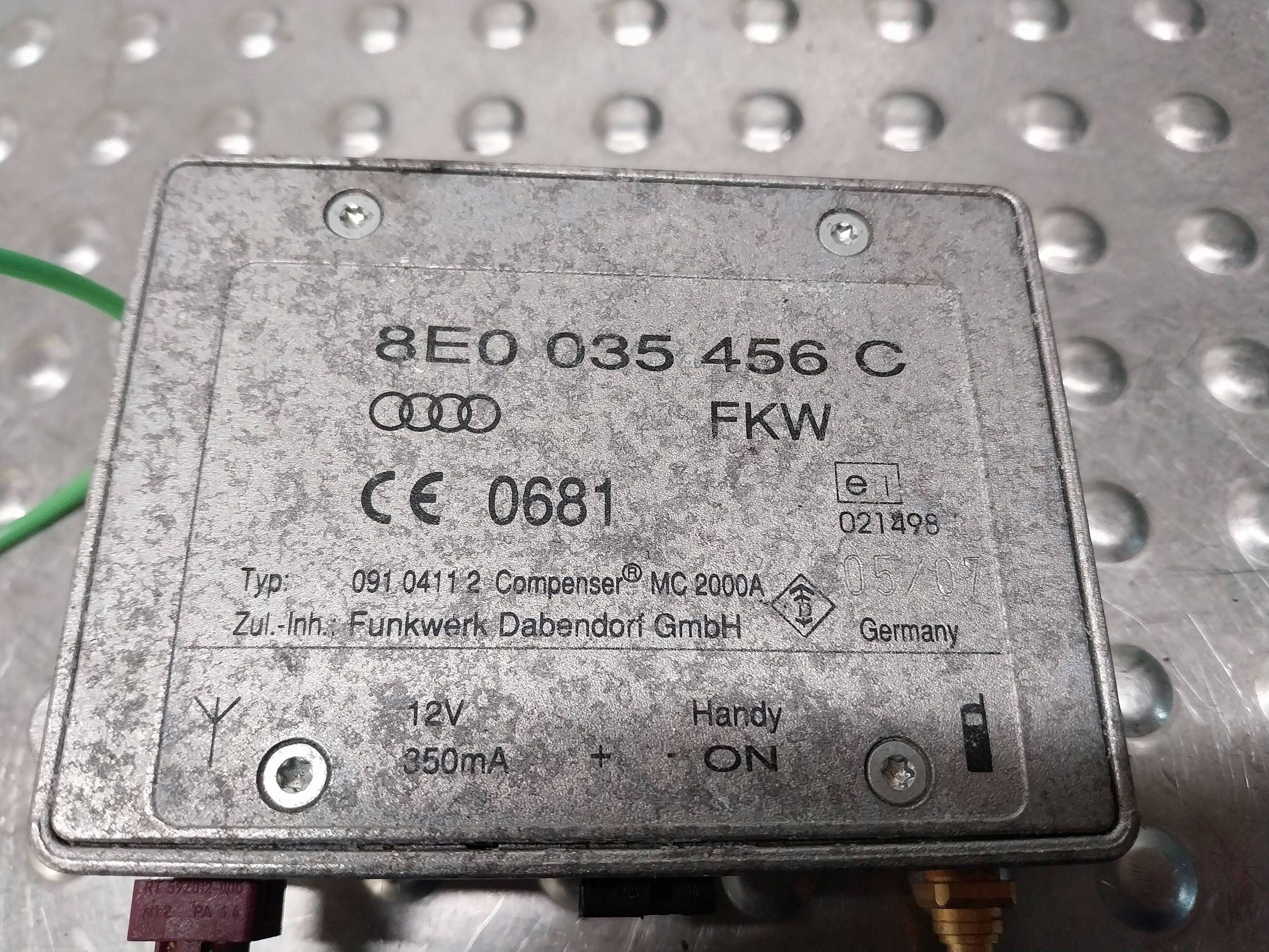 amplifier ANTENY 8E0035456C AUDI A4 B7 A6 C6 A8 D3