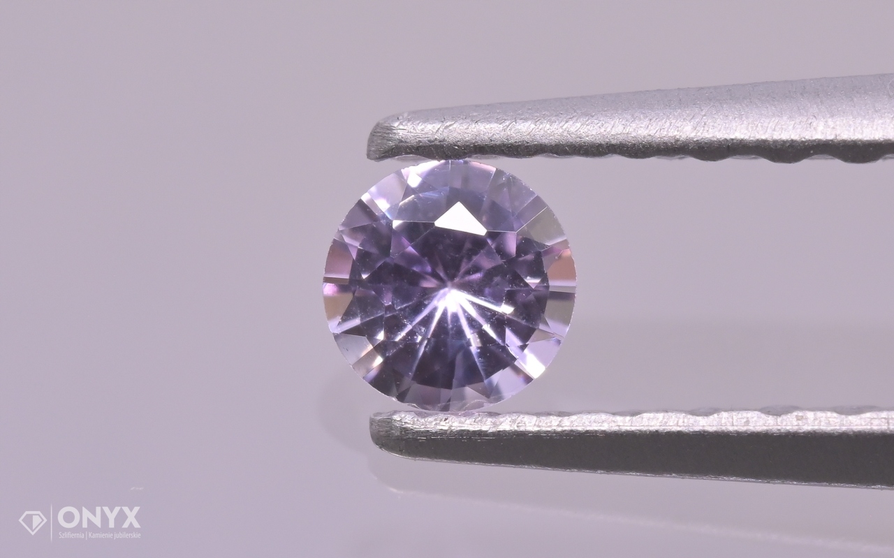 Fazetovaný safír kulatý fi 3 mm