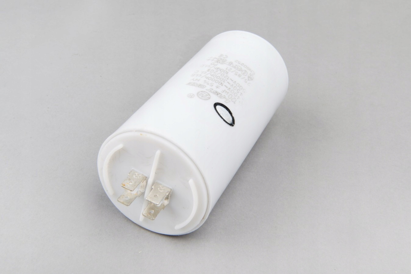 Kondensator 120 uF 450V AC