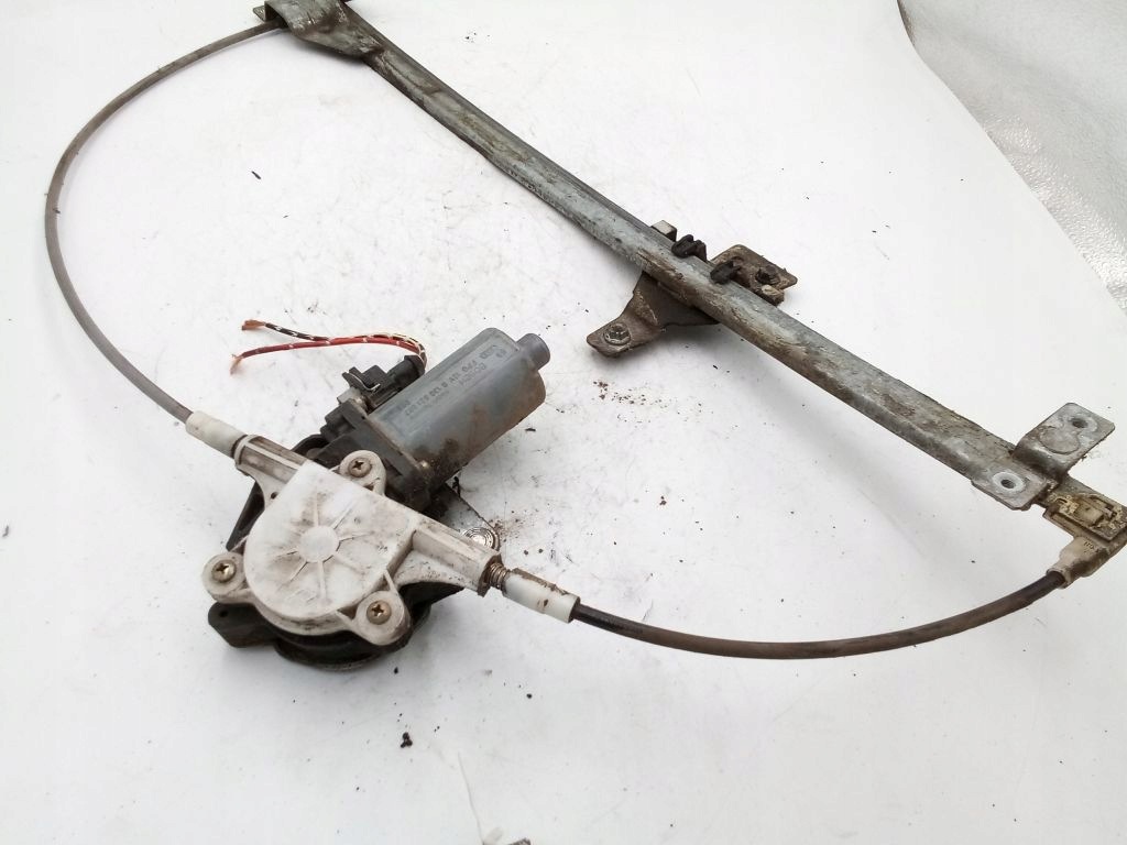 Mercedes Vito W638 window regulator left front front EU 0130821667