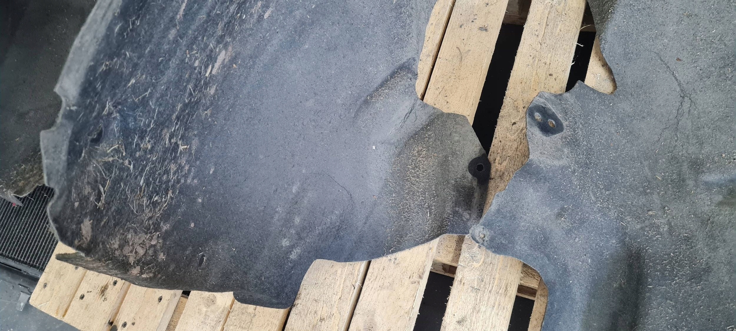 A5 8T S5 LIFT mudguard right right front front 8T0821172M