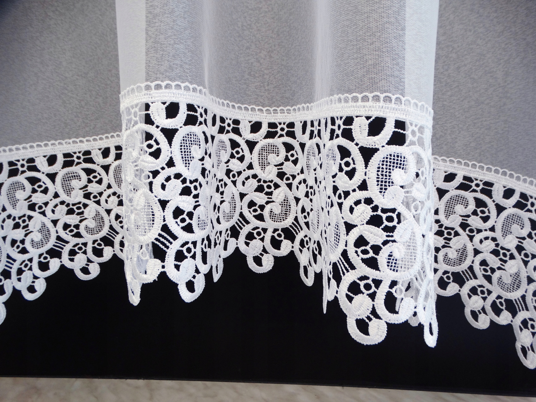 Mg markýzová záclona Enzo s guipurou G001 15 cm 300 x 160 Luk nebo Jednoduchá