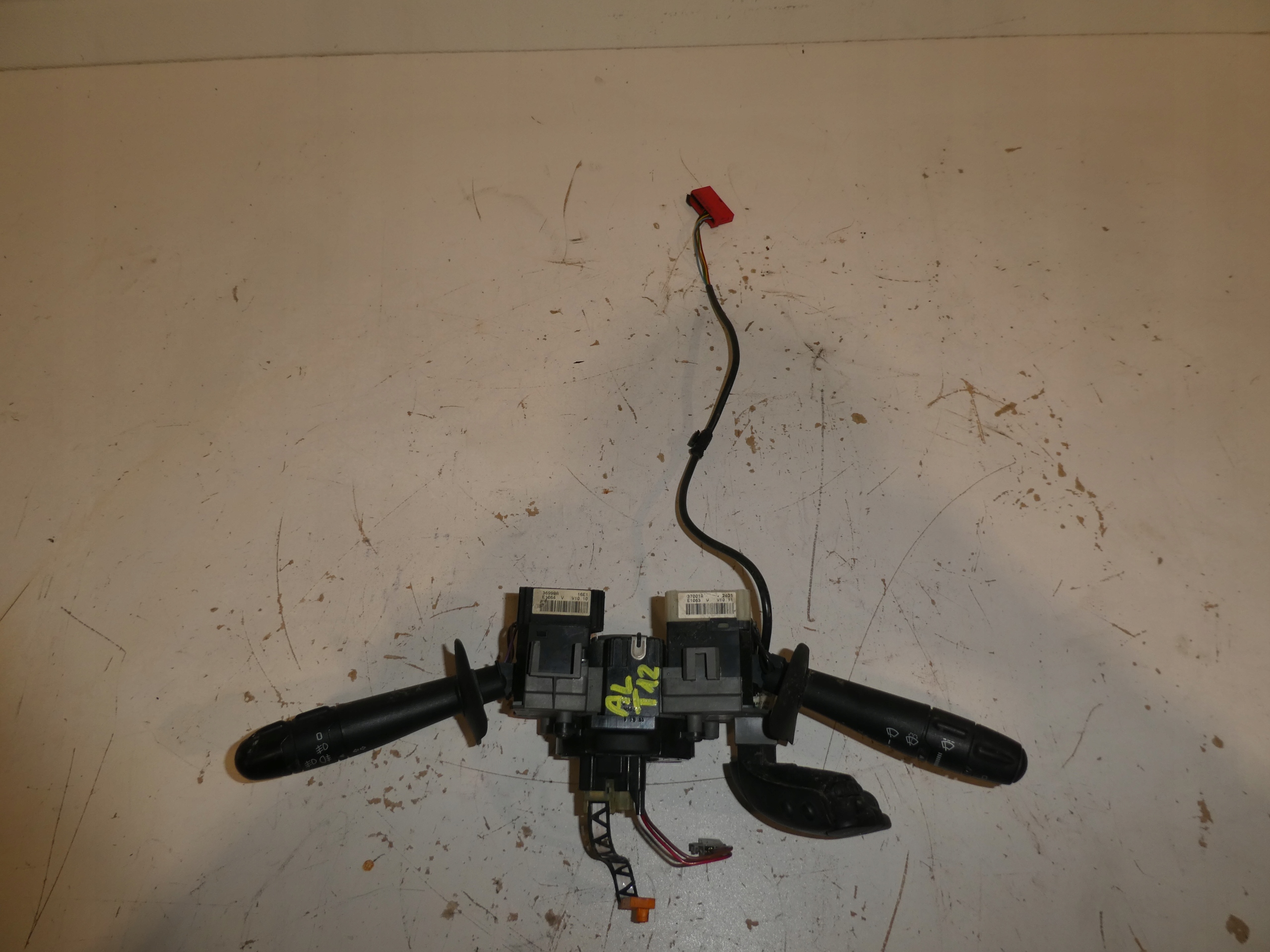 steering wheel levers and controls ring RENAULT SCENIC and LIFT 7700840099F