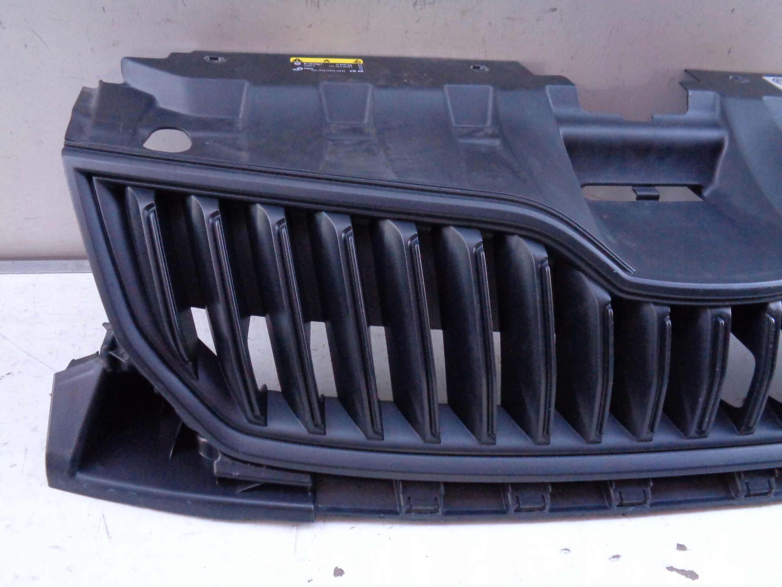 GRILLE SKODA FABIA III 3 6V 6V0 14