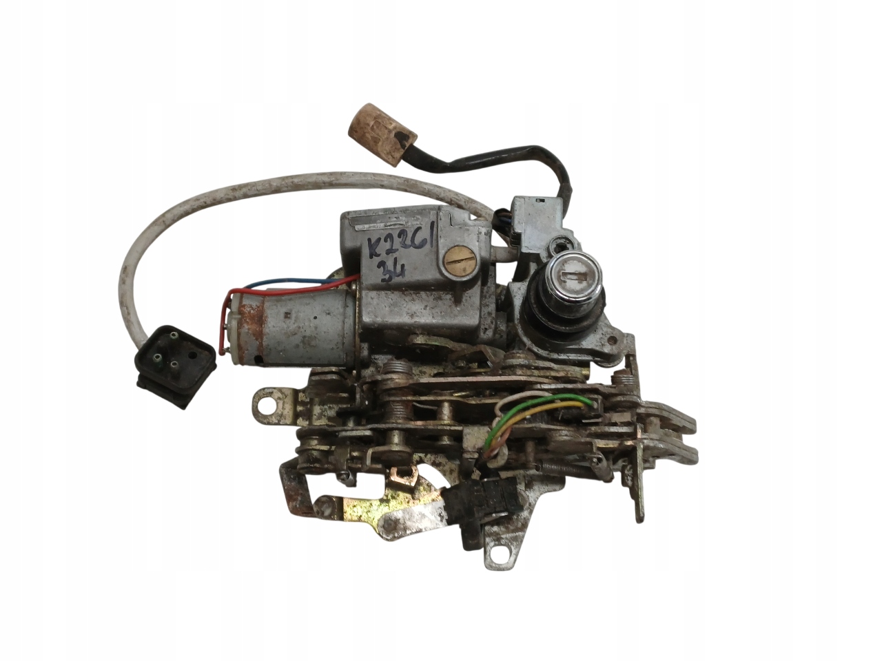 MERCEDES W124 84- KOMBI ZAMEK KLAPY BAGAŻNIKA