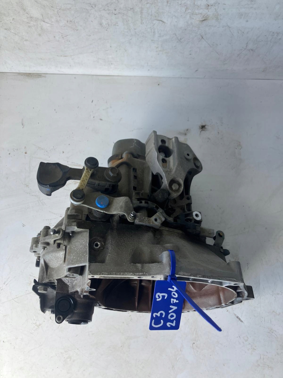 Getriebe CITROEN PEUGEOT OPEL 1.2 VTI 20A704