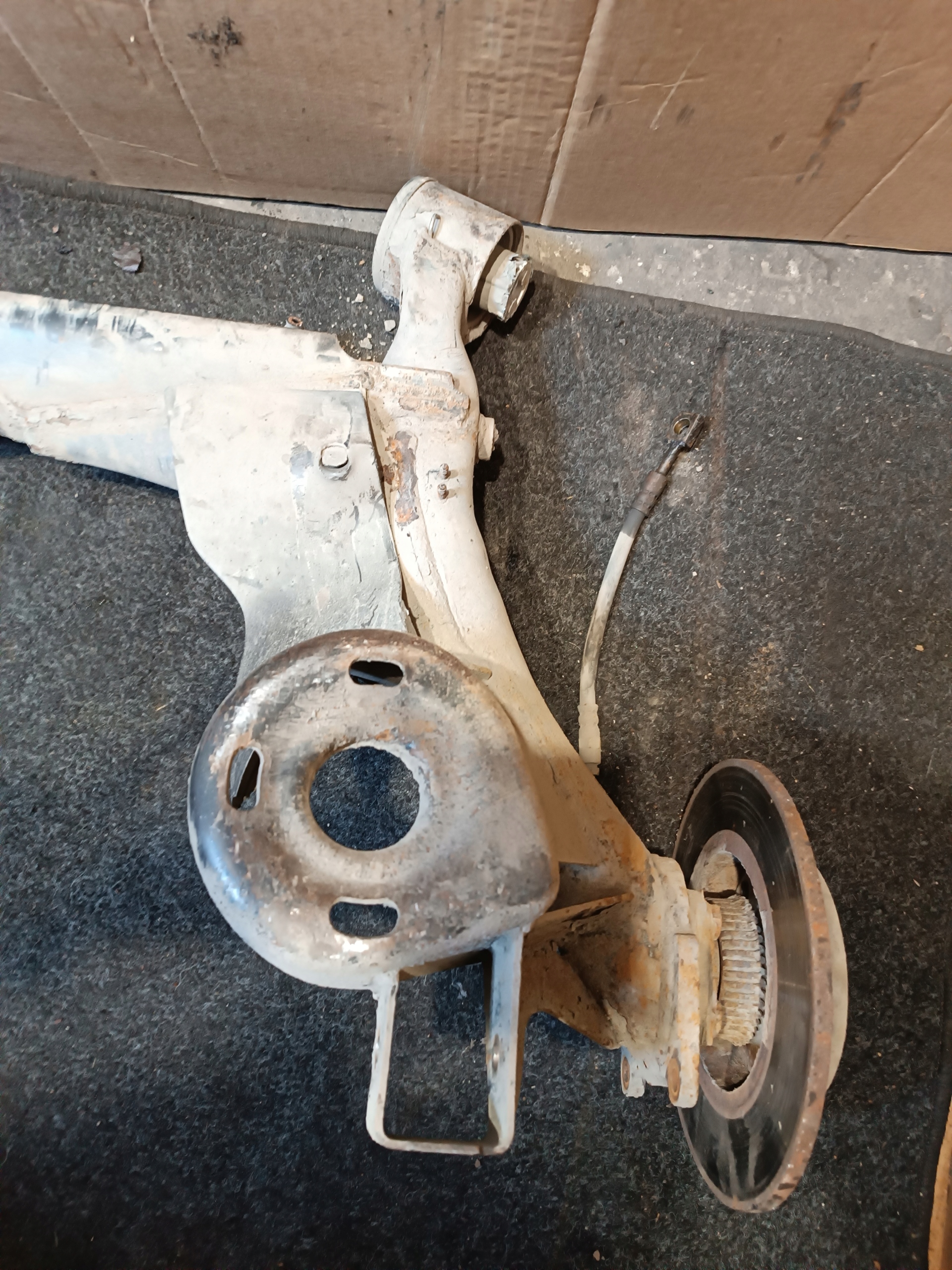 rear sider axis rear part SKODA OCTAVIA II