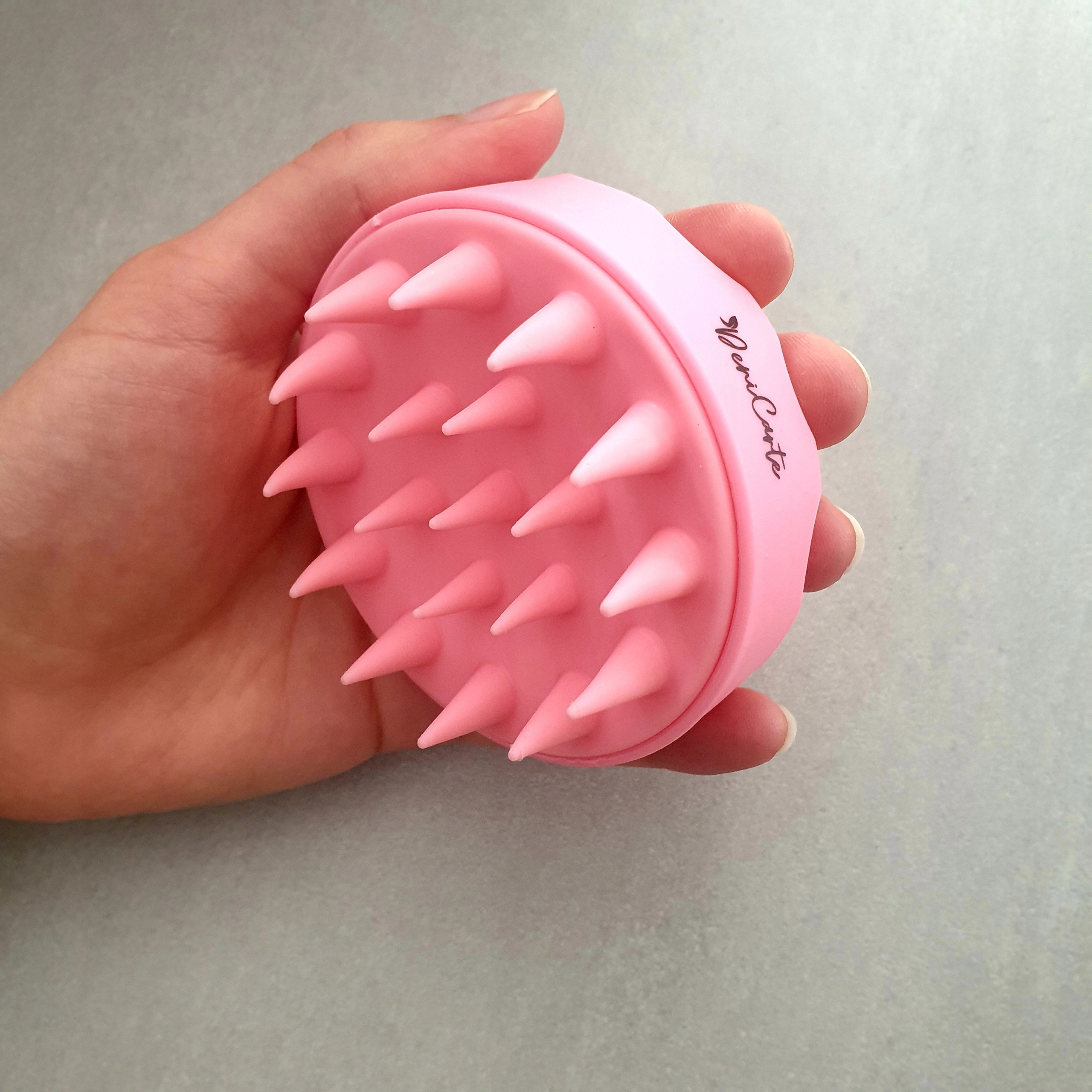 SZCZOTKA MASAŻER DO MYCIA WŁOSÓW GŁOWY CIAŁA PEELING SILIKONOWA Kod producenta 83973