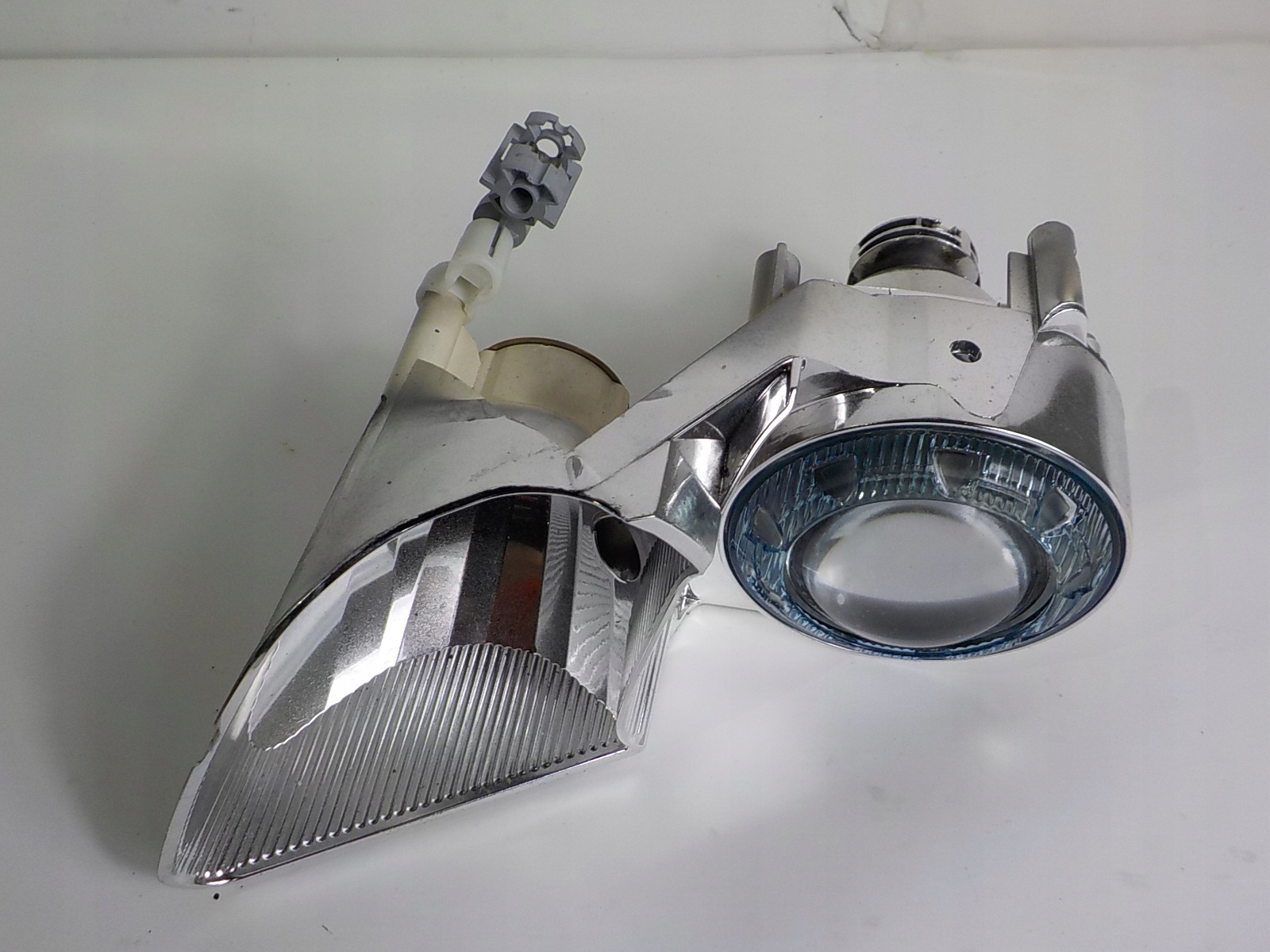 VOLVO C30 lens lights front XENON