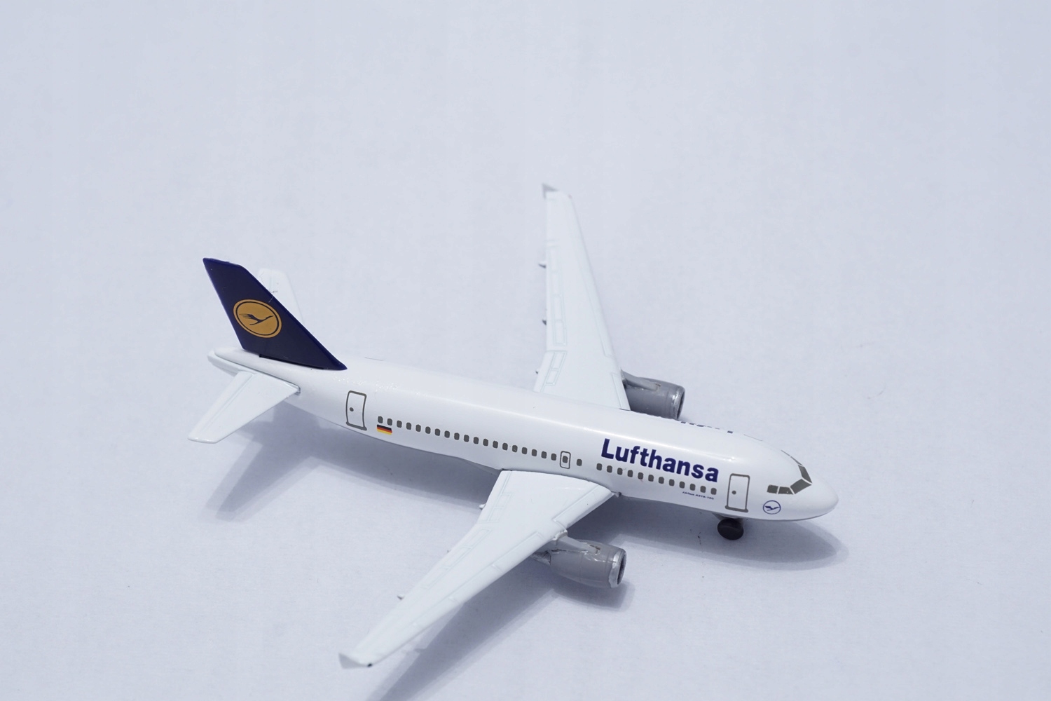 HERPA Airbus A319 Lufthansa skala 1:500