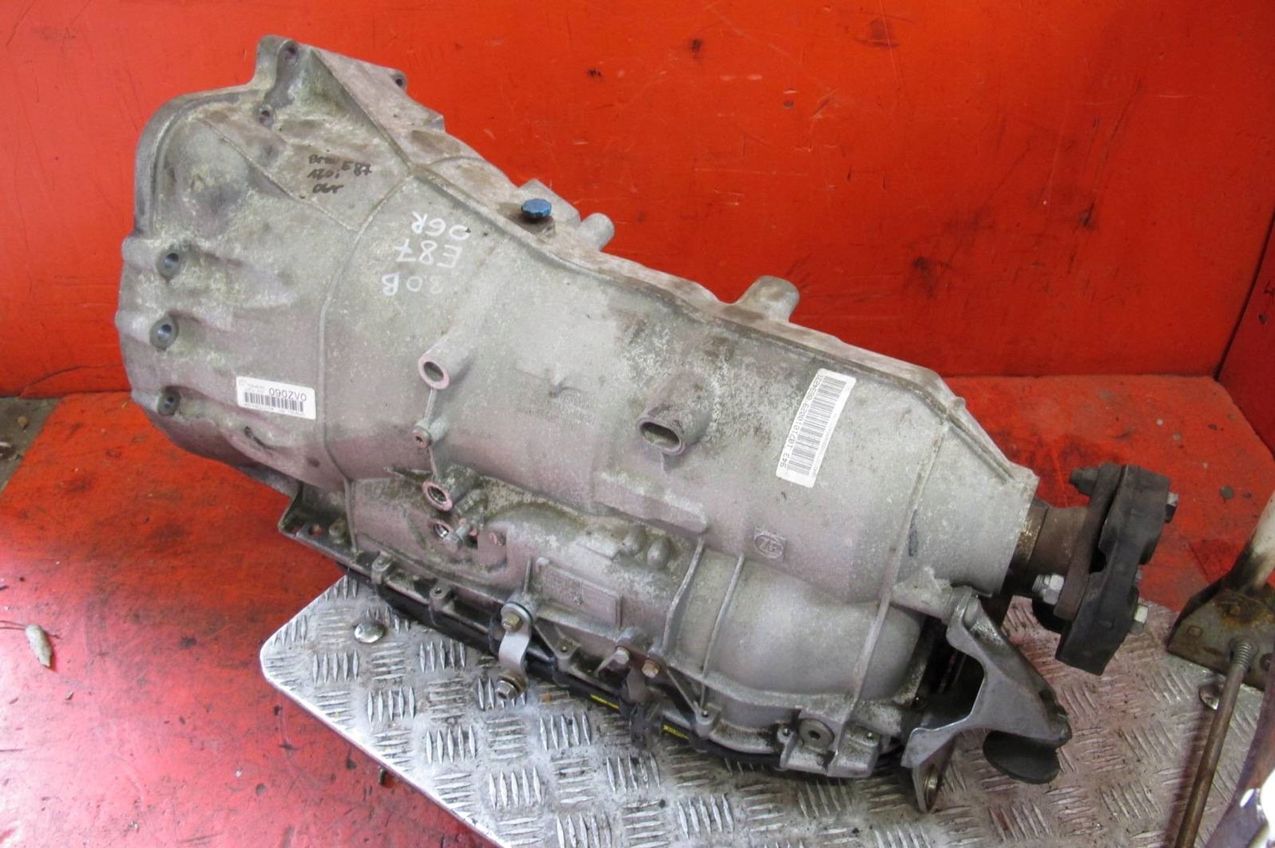 BMW 1 e E87 3.0 e N52B30A CAMBIO AUTOMATYCZNA 7564643 7564645
