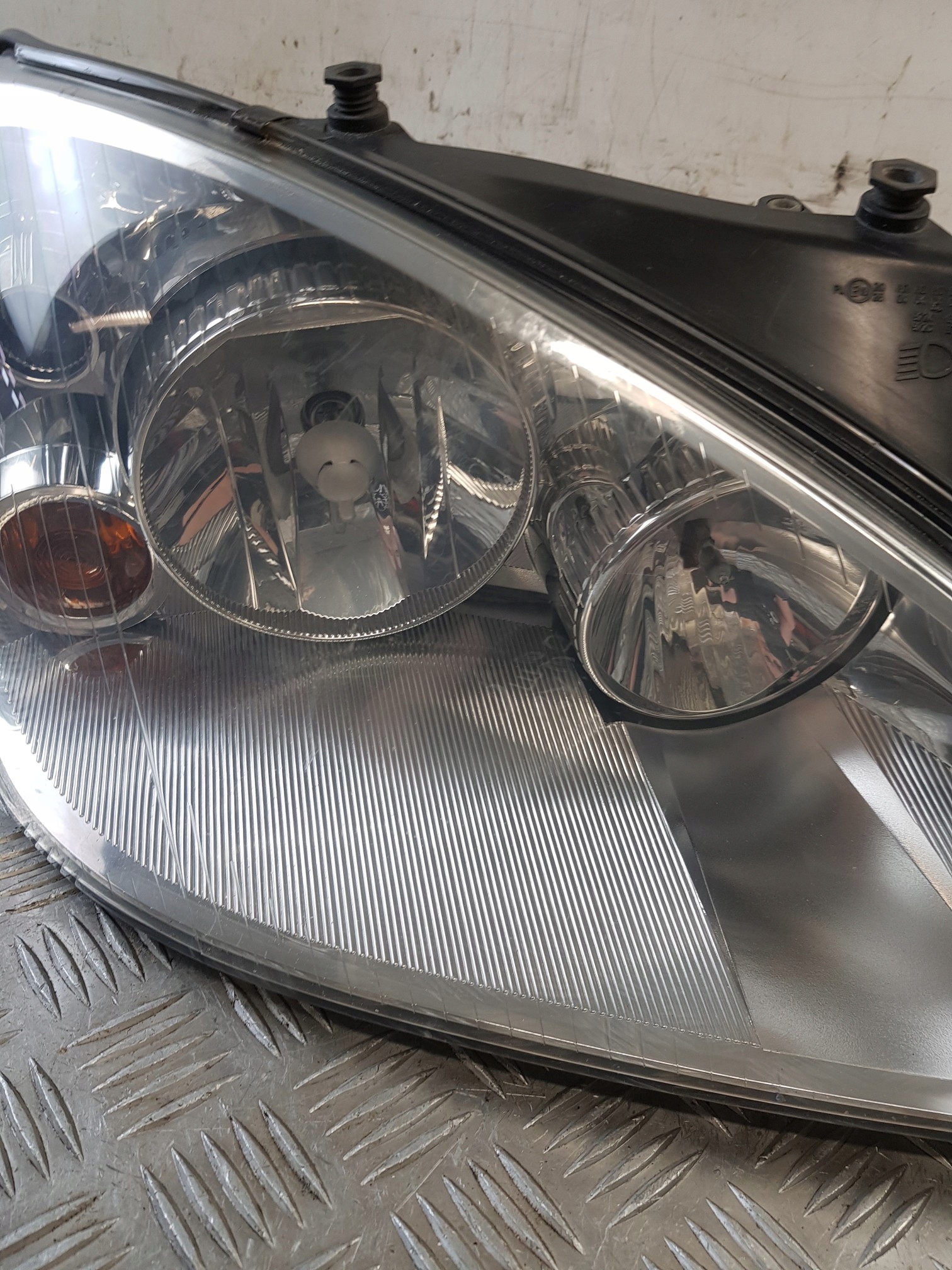 light right front 7M6941016L FORD GALAXY and LIFT 00R