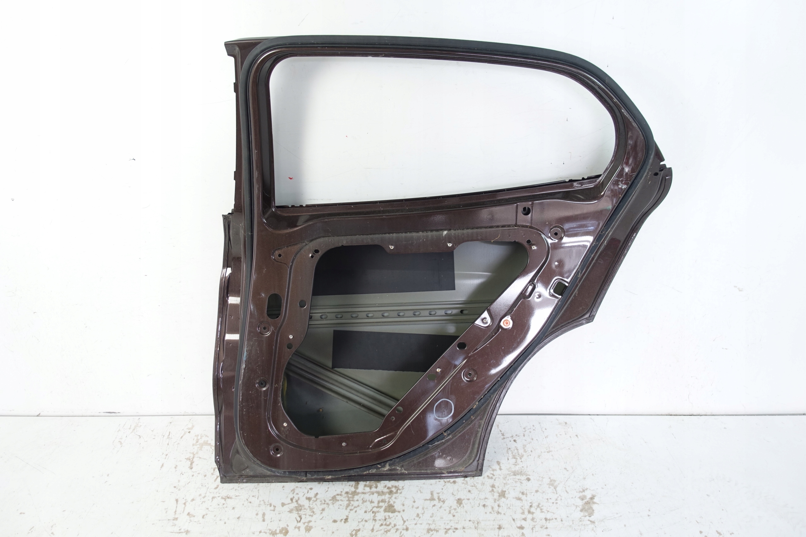 MERCEDES GLA W156 X156 2013- door right rear part right rear.