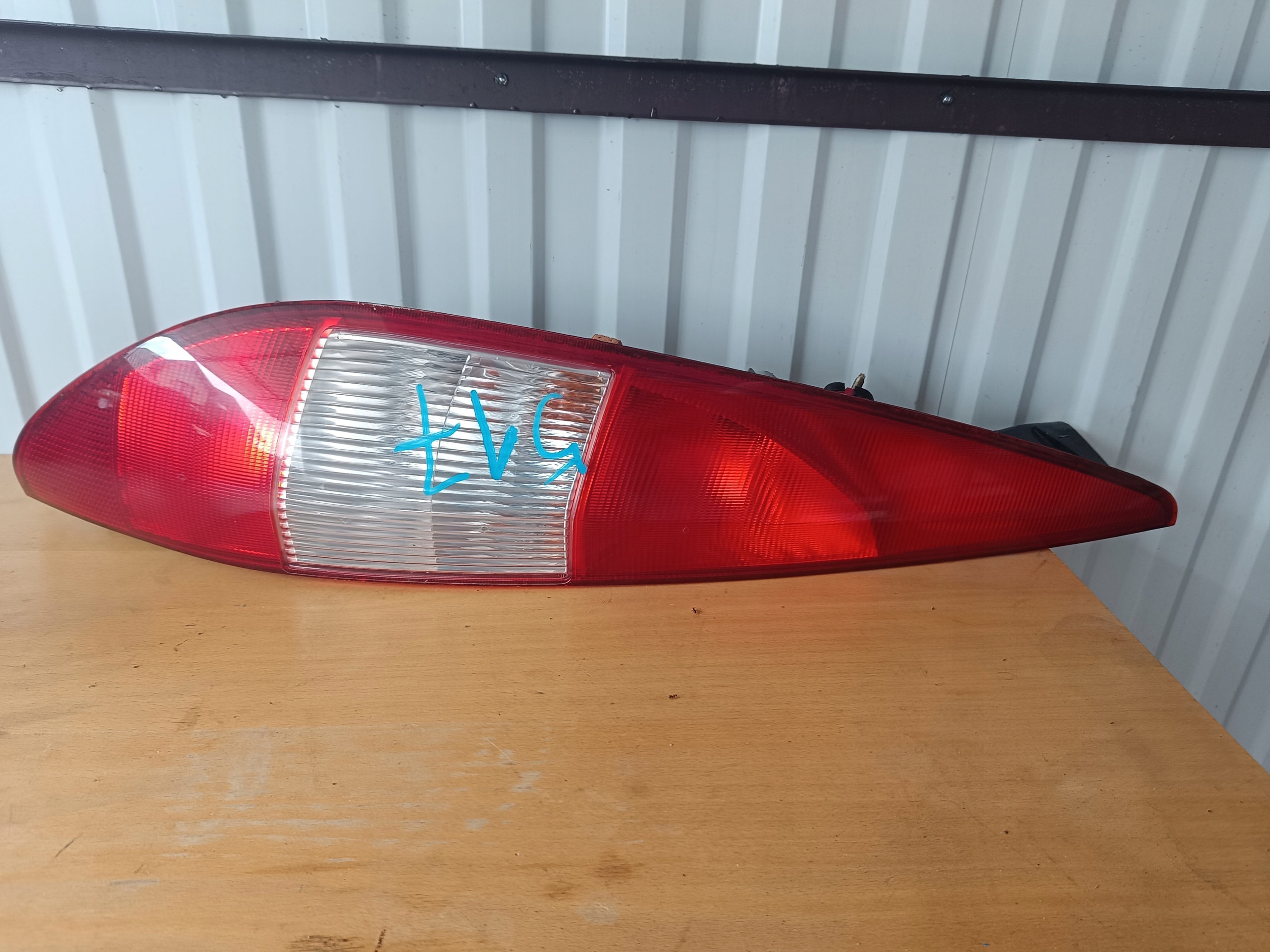 light left rear left rear part FORD MONDEO MK3 KOMBI 1S71-13405-C