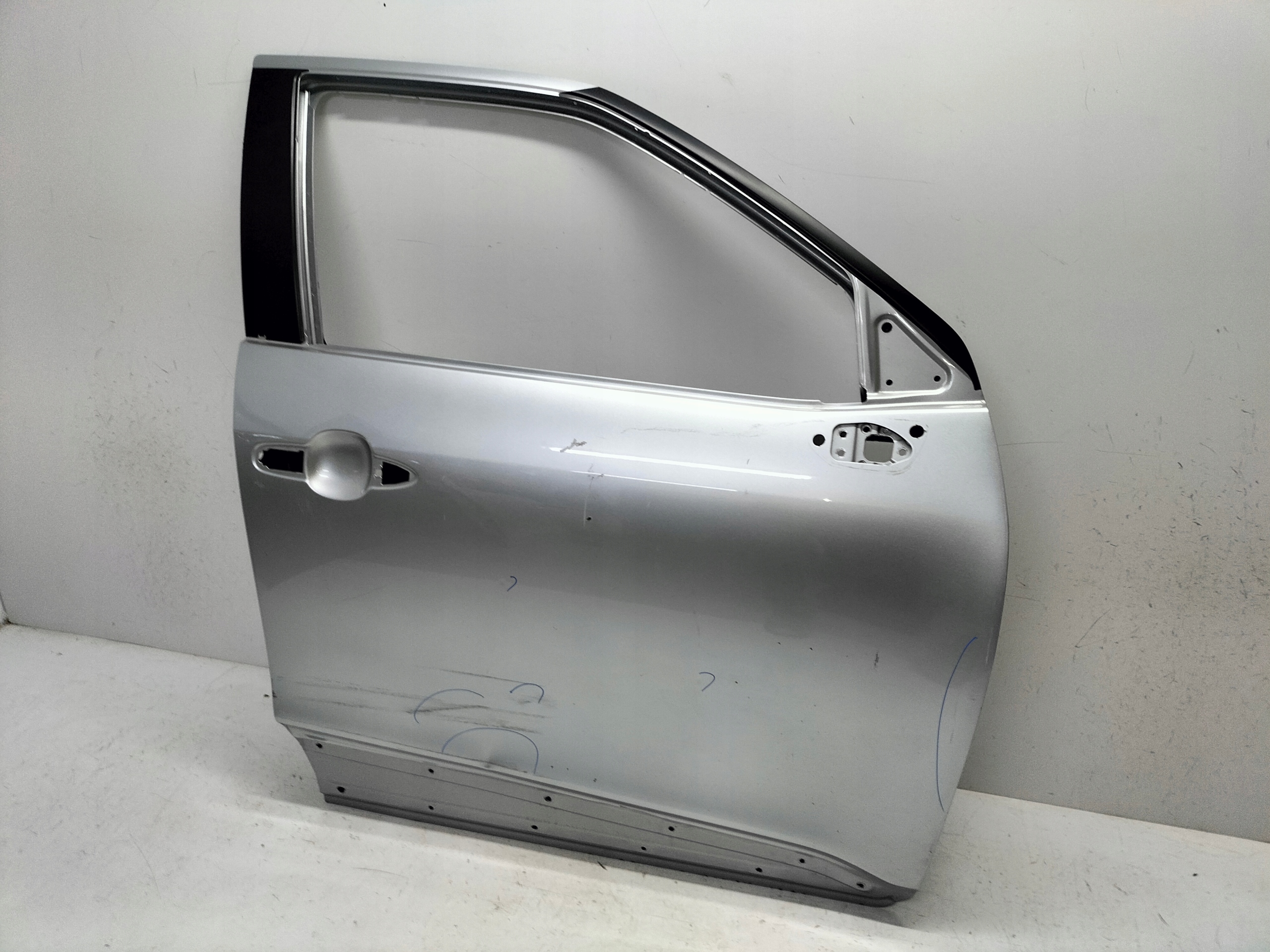 door front front right TOYOTA YARIS CROSS 20