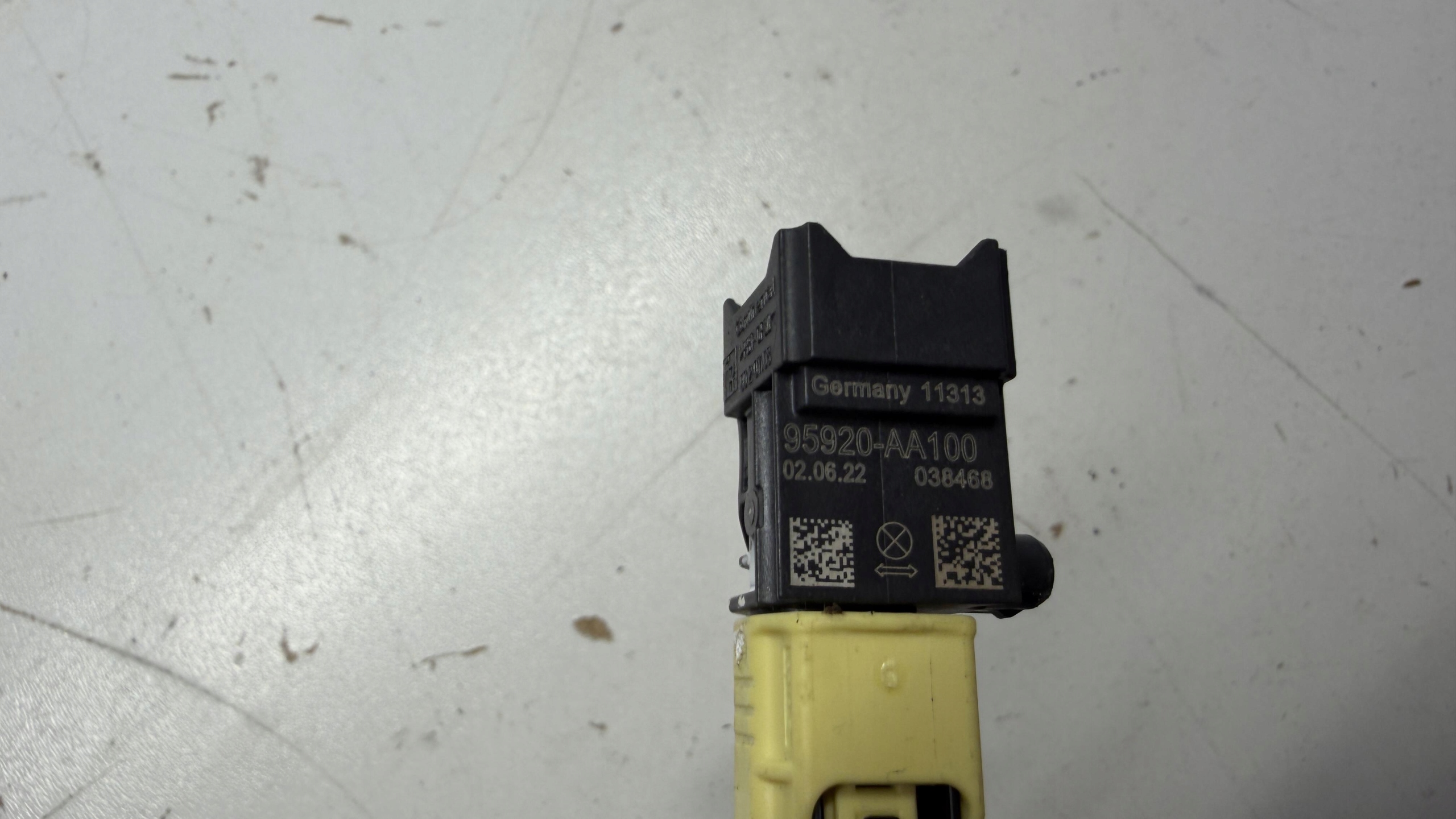 HYUNDAI I20 III Crashsensor Drucksensor 95920-AA100 21-25