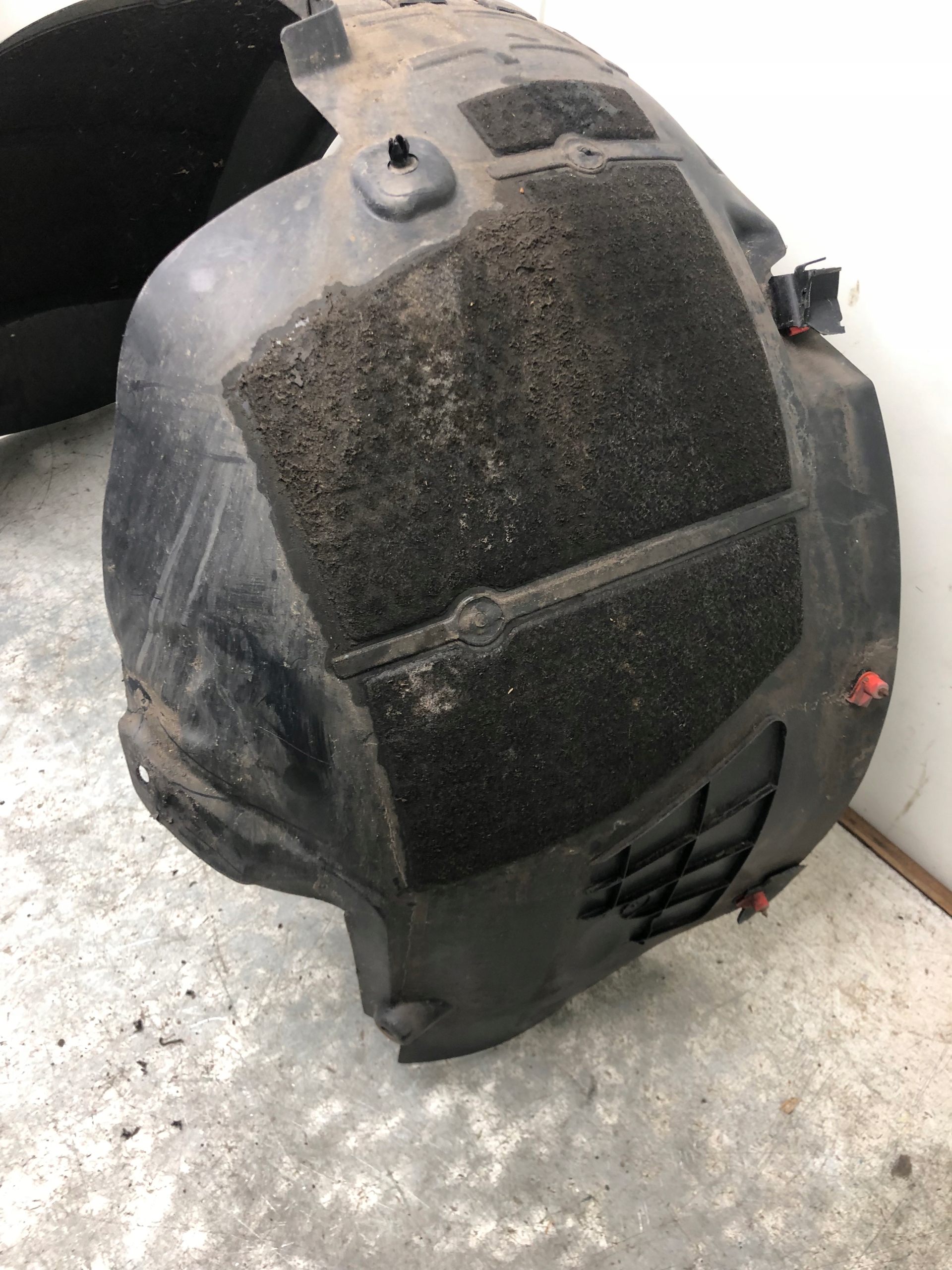 mudguard left front OPEL MERIVA B 13267678