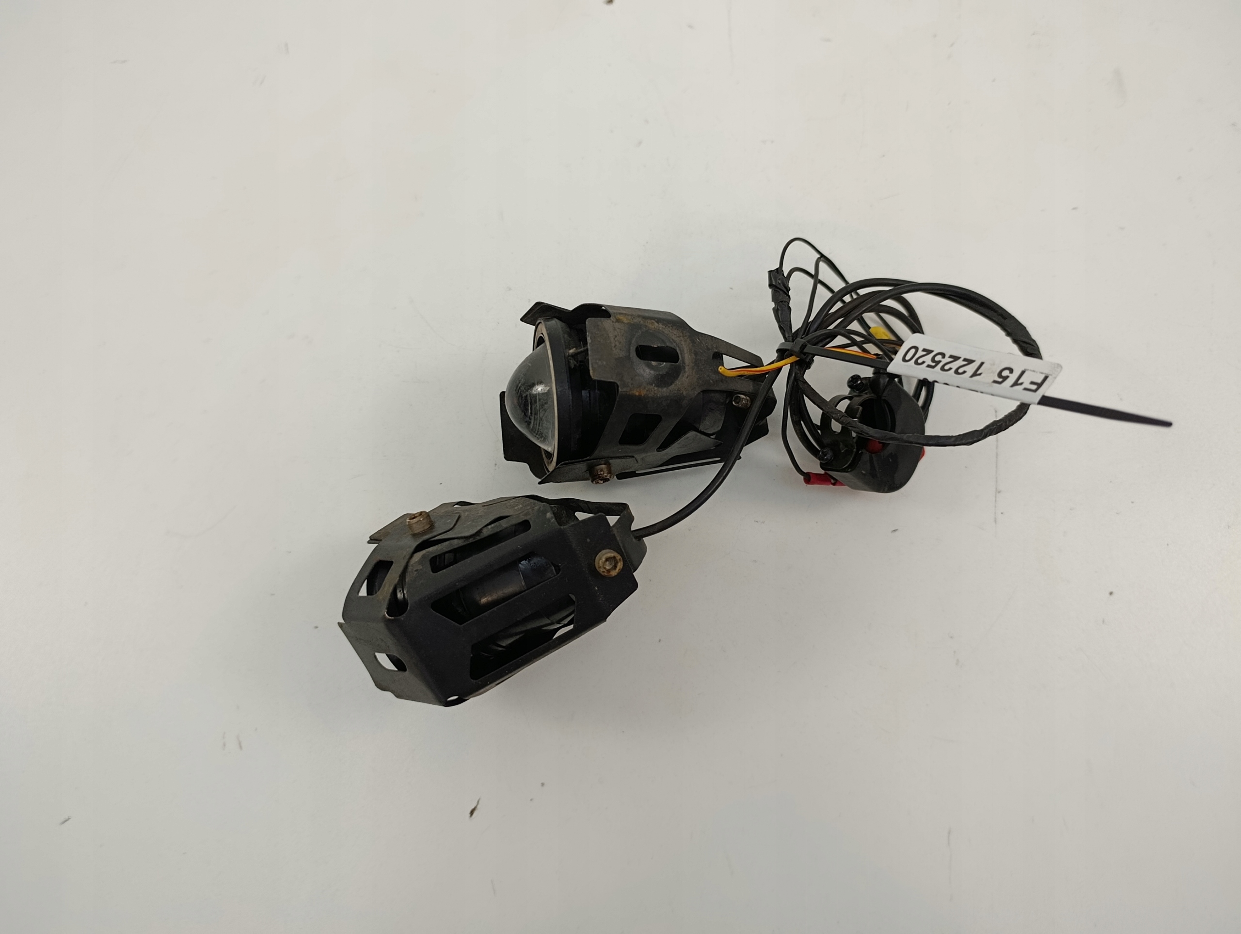 HONDA ADV 350 HALOGENY LAMPY PRZECIWMGIELNE