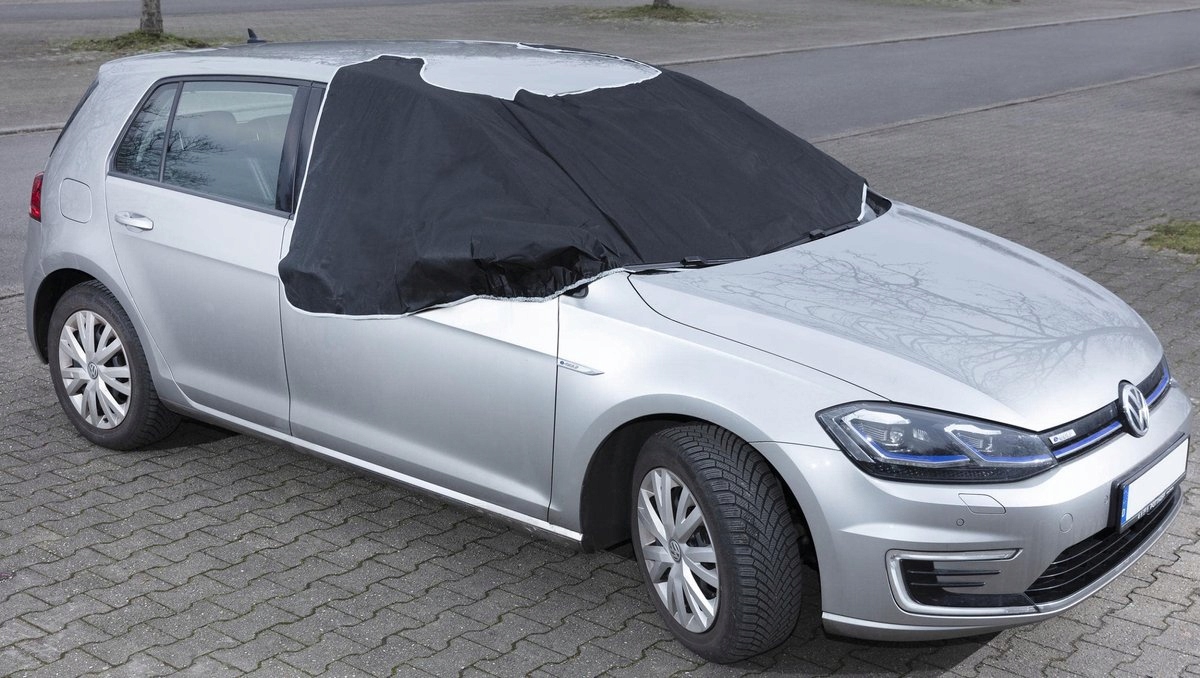 MATA OSŁONA NA SZYBĘ PRZEDNIĄ MAGNETYCZNA WESTFALIA