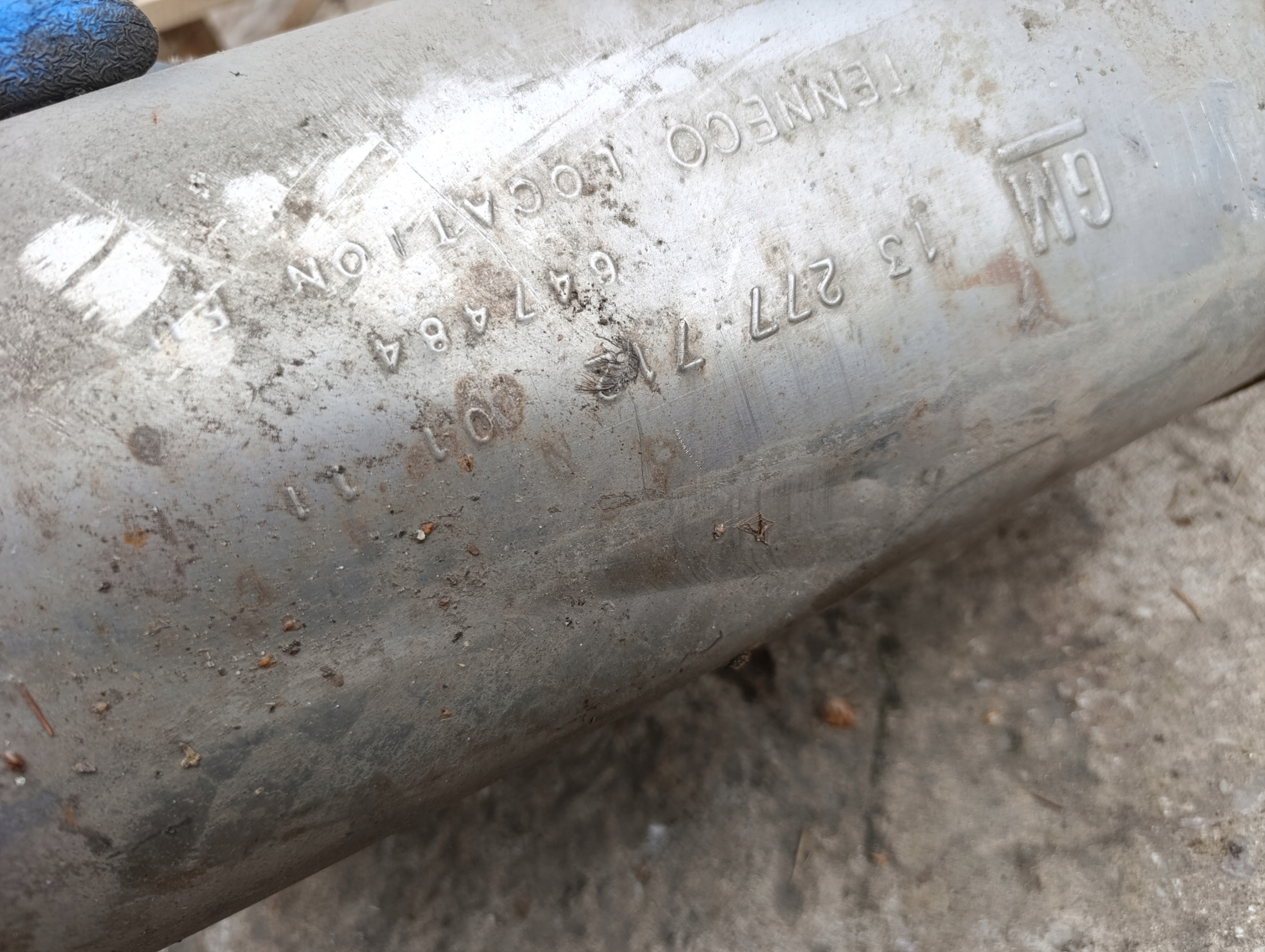 Tlumik mitte Opel Astra J 1.3 13277712