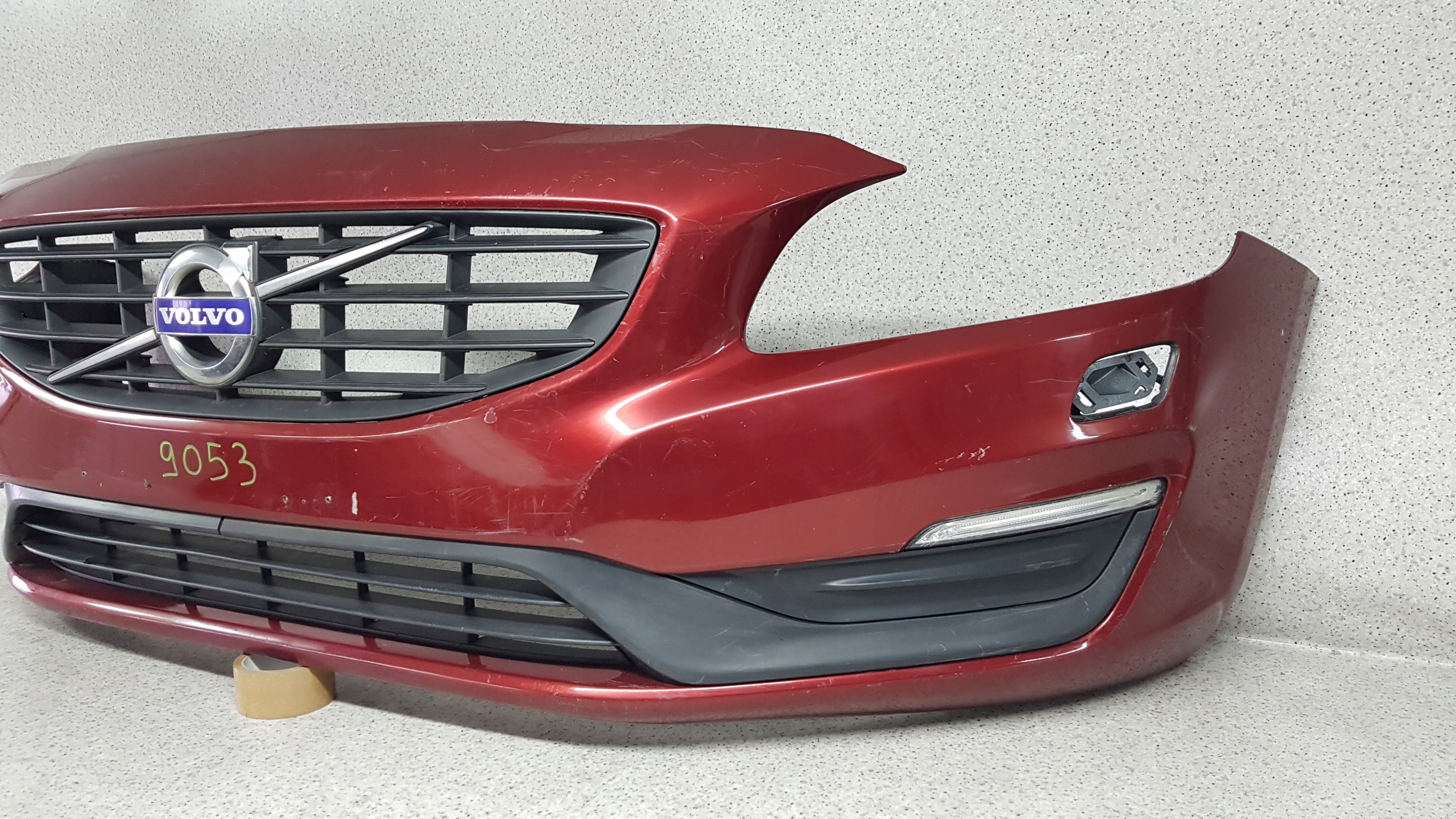 VOLVO S60 V 60 2013 - bumper front 9053