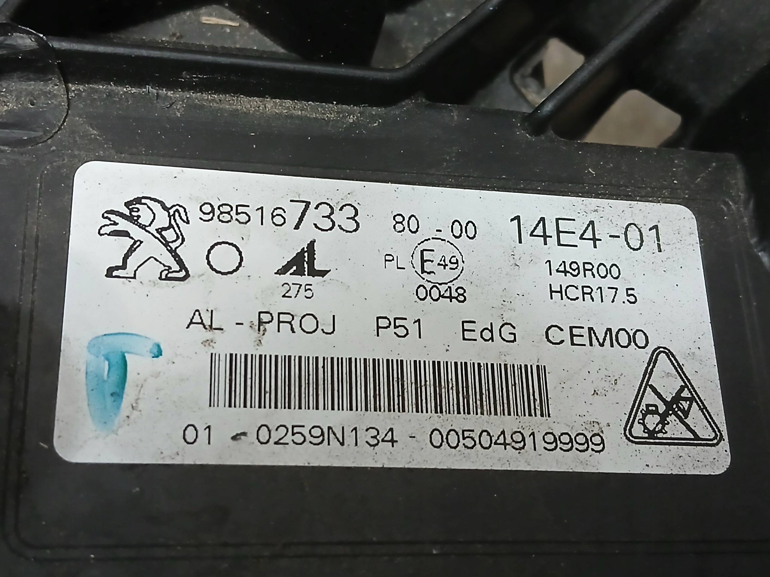 light front left PEUGEOT 308 T10 III 3 21- LED 9851673380-00
