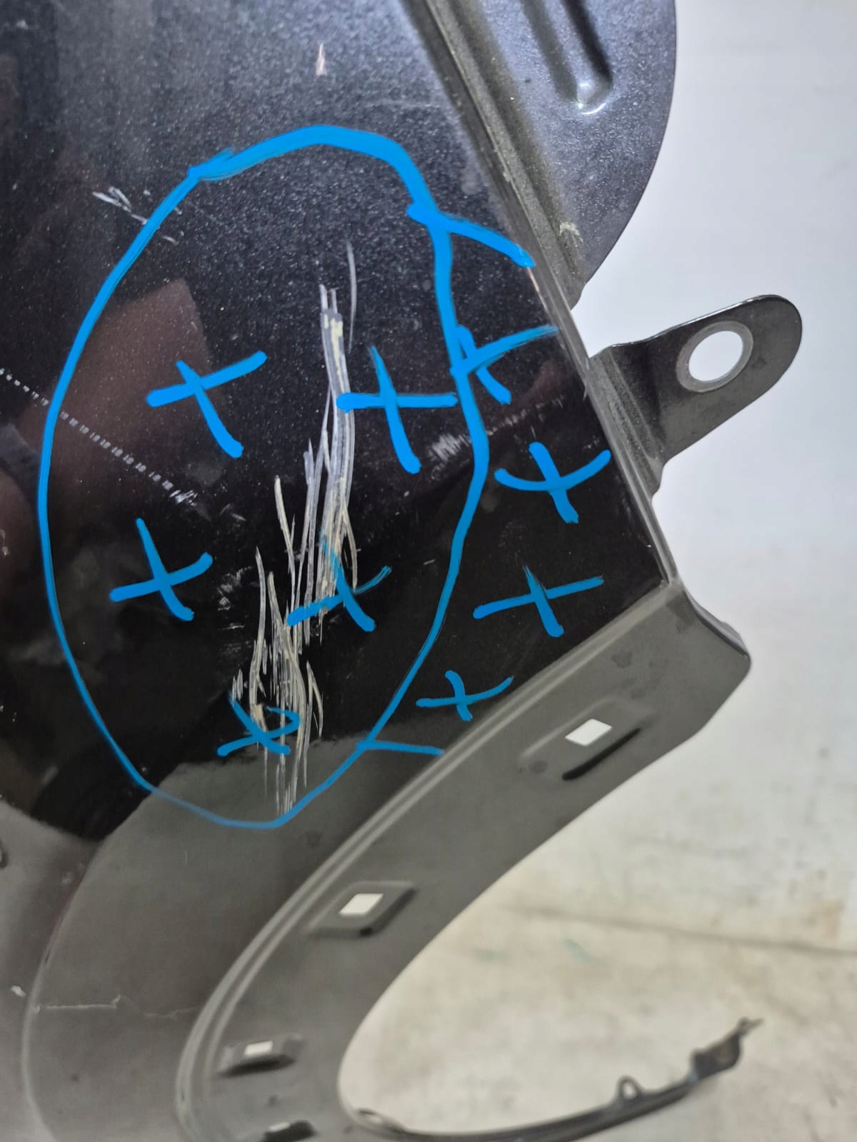 KIA NIRO and 1 16-22 fender front front right