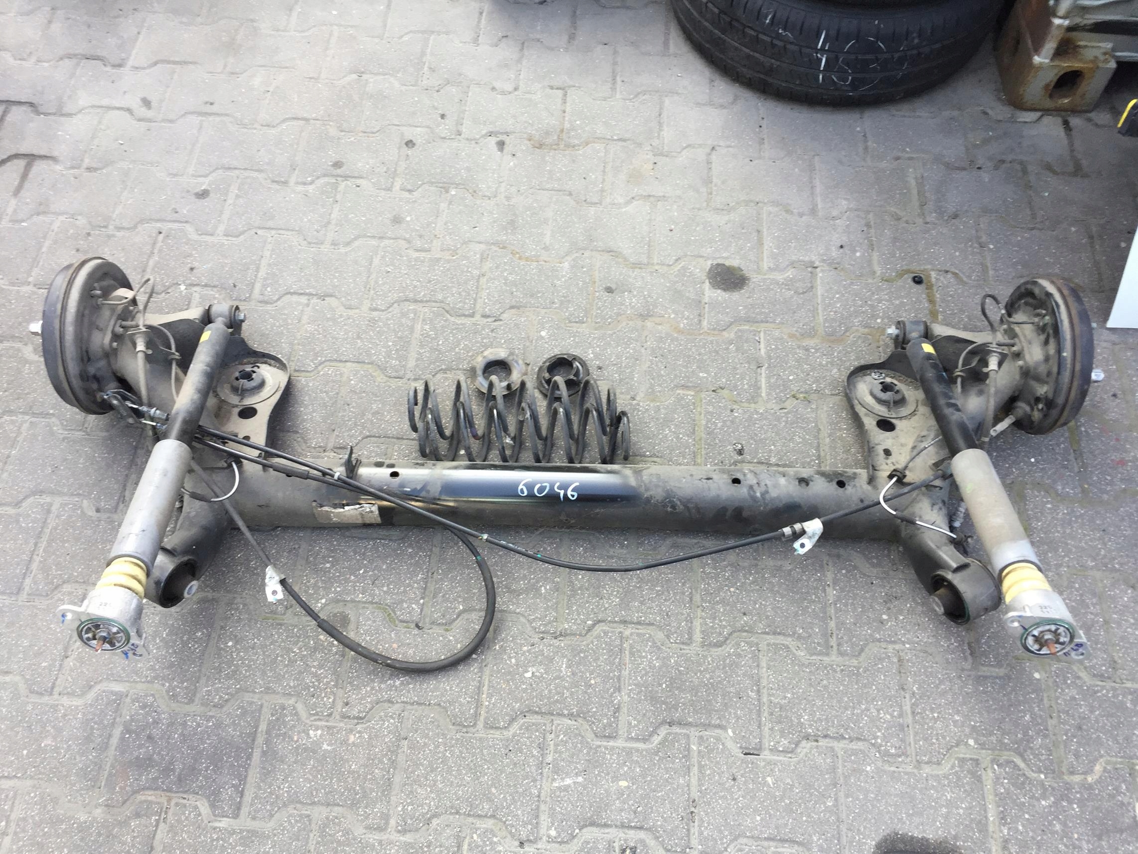 FORD KA+ PLUS 2016- ZAWIESZENIE BELKA TYŁ 1.2B