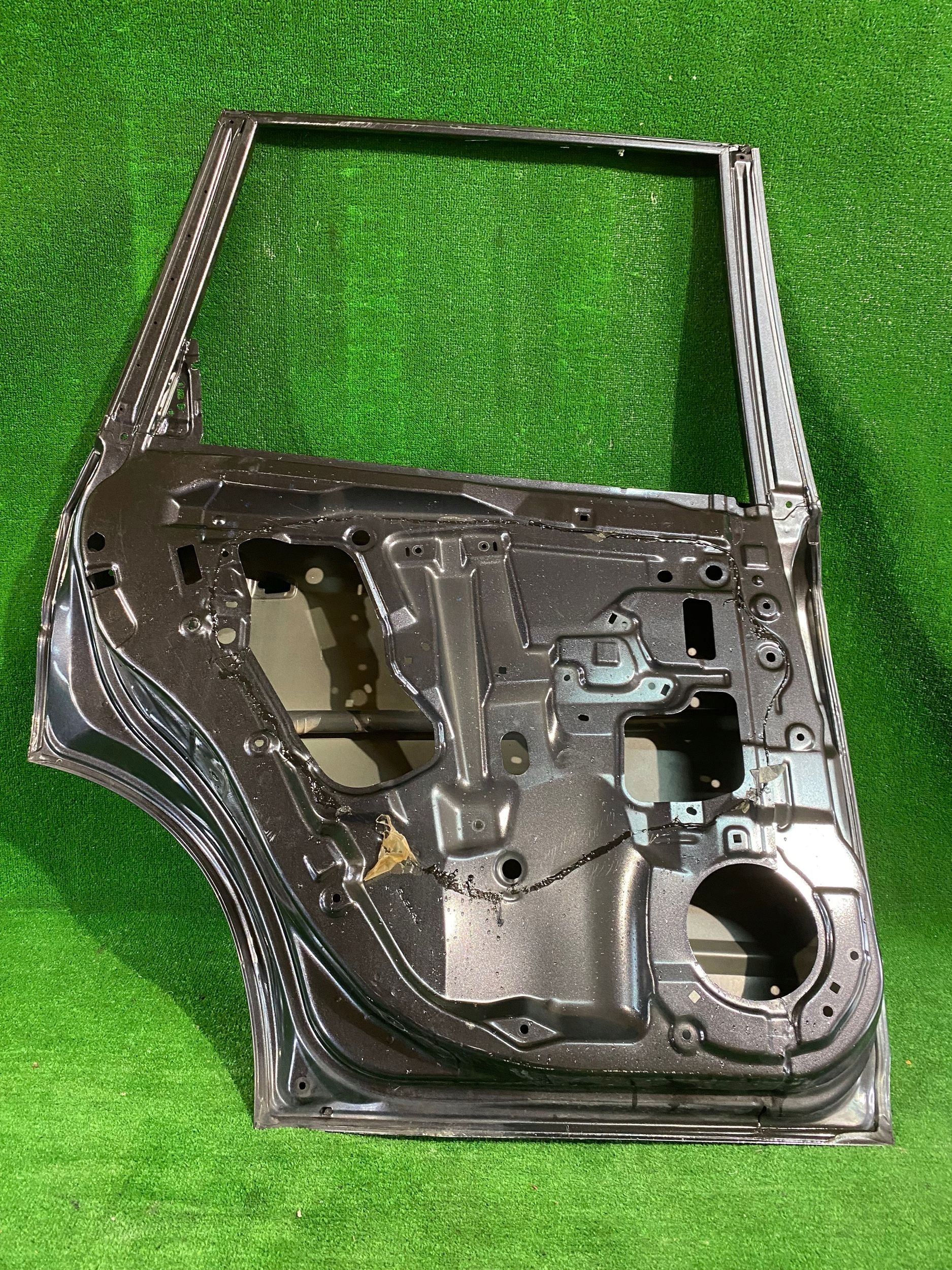 door rear part rear. left SUBARU FORESTER III 08