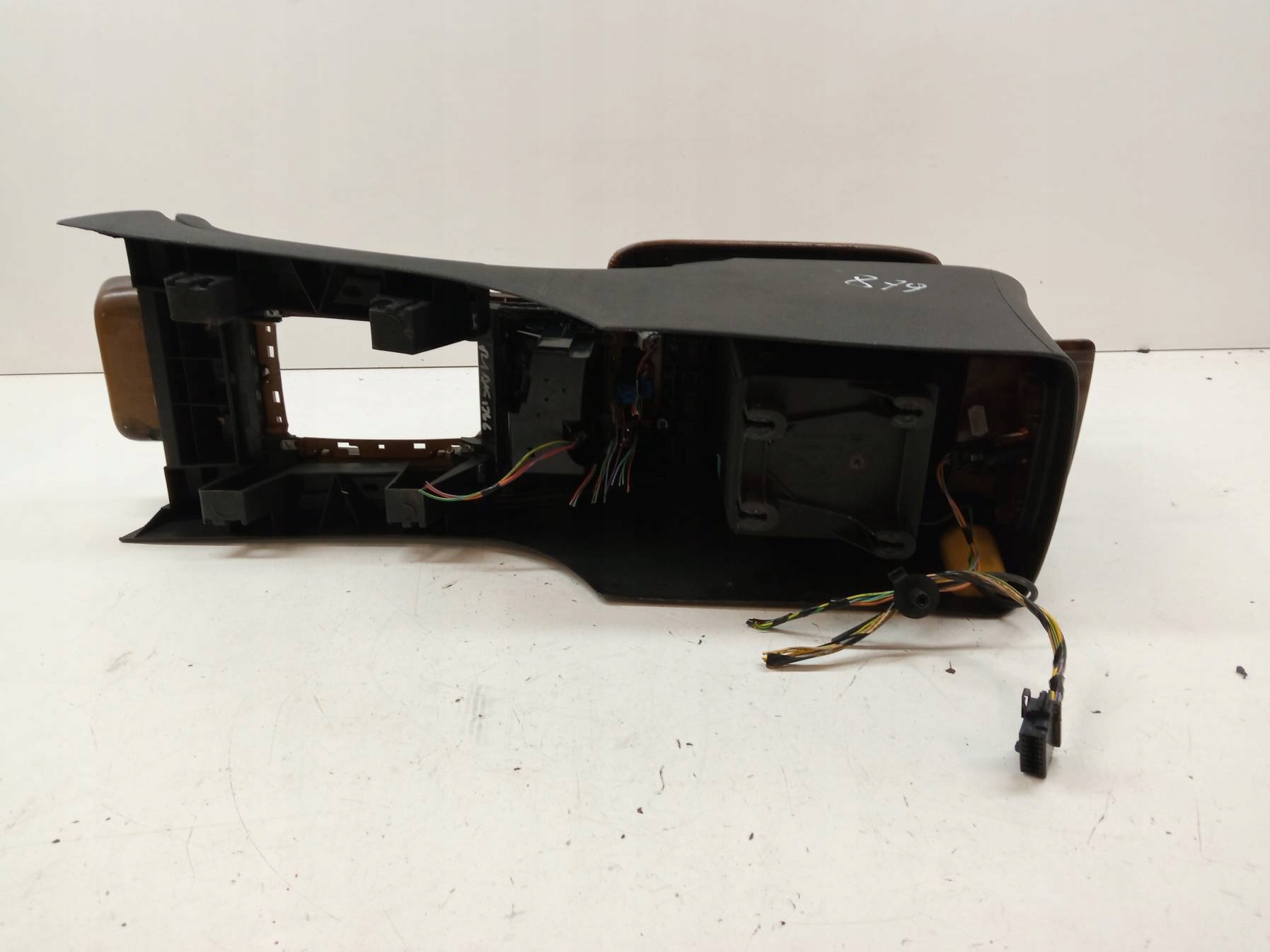 TUNEL central armrest passenger compartment Peugeot 607 and (1999-2010)