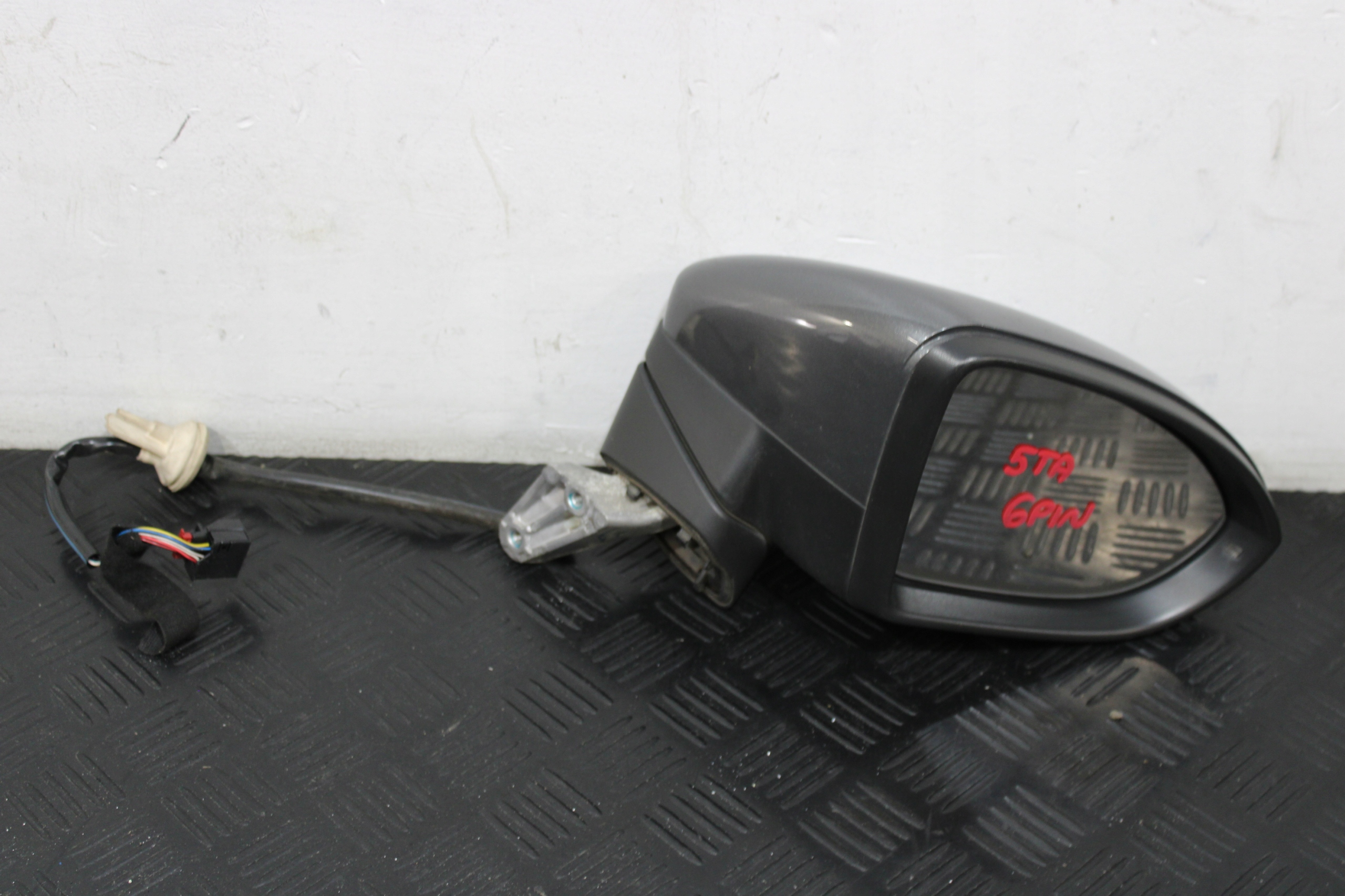 Spiegel rechts 6 Pins VW TOURAN II 2 5TA