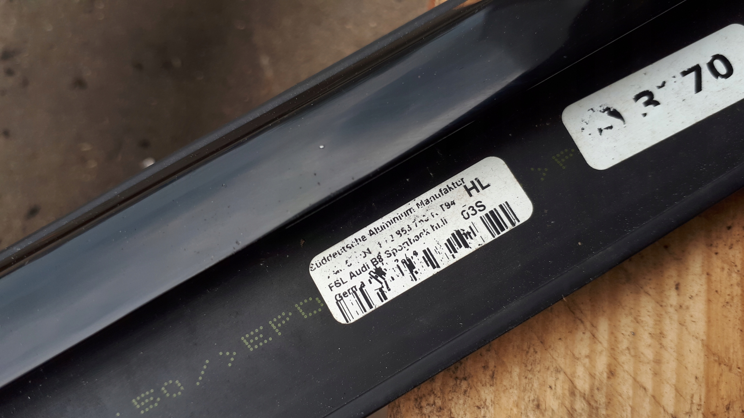 A5 8T LIFT moulding dust left rear part SPORTBACK