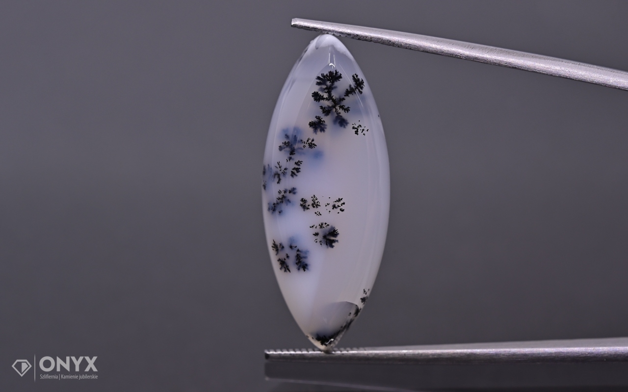 Dendritový achát z Turecka kabošon markýza 29,5x12