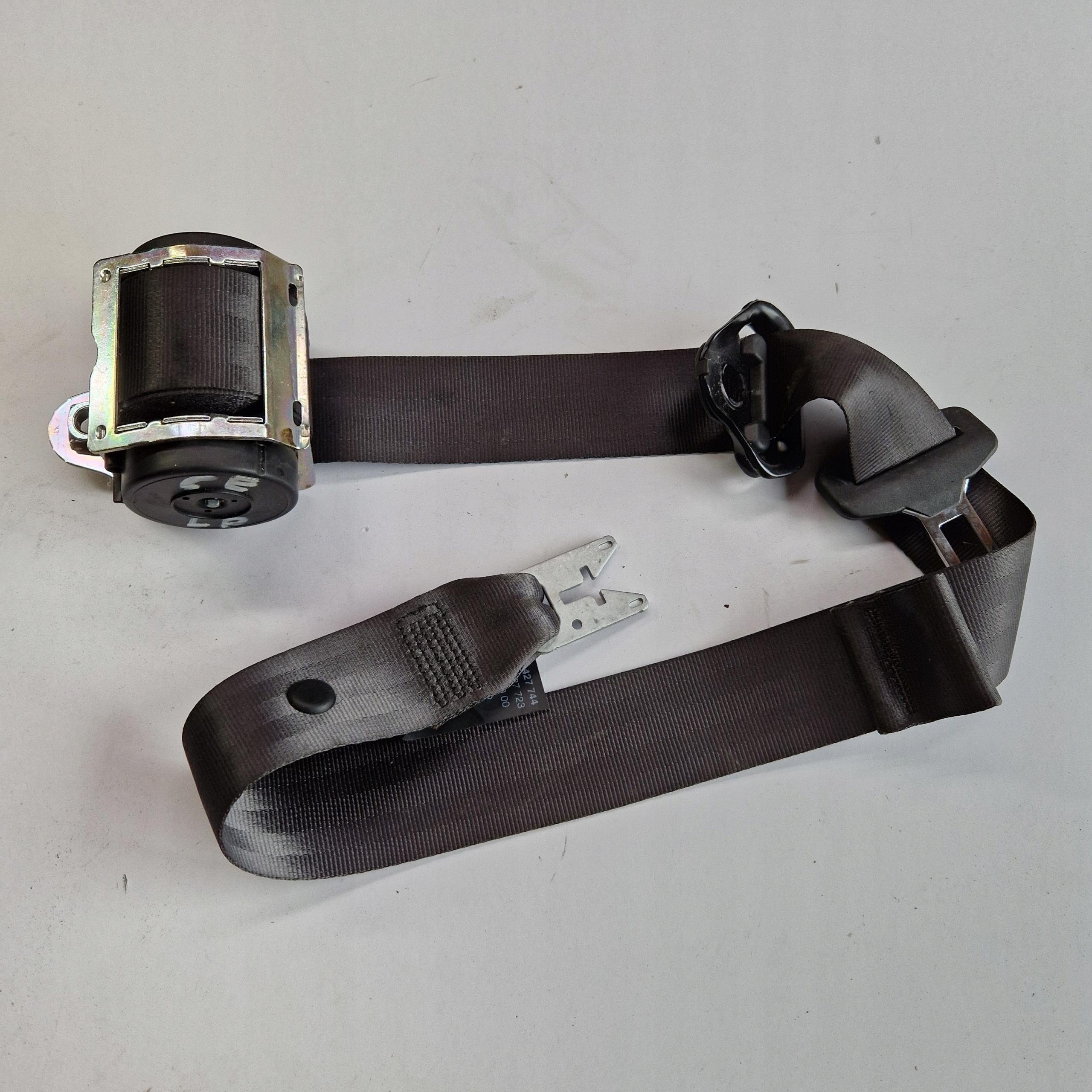 opel CORSA e 3D 2014-2019 ремень безопасности