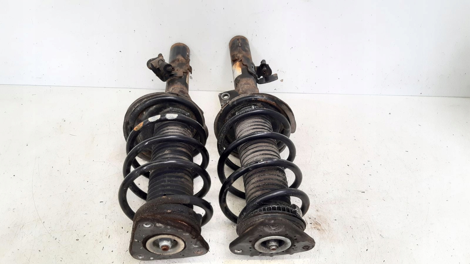 shock absorber spring front Ford Focus MK3 2,0 TDCI